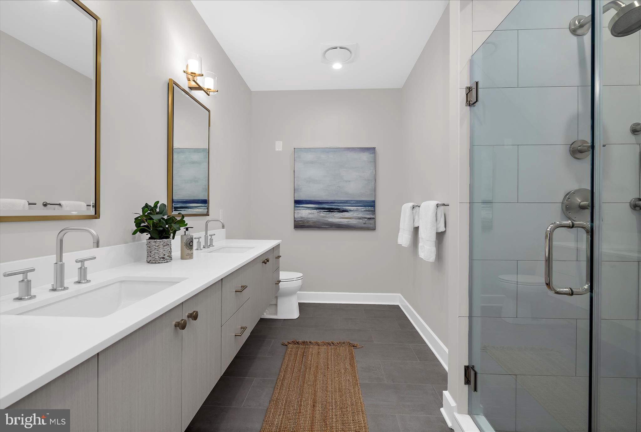 MURRAY HILL - Residential