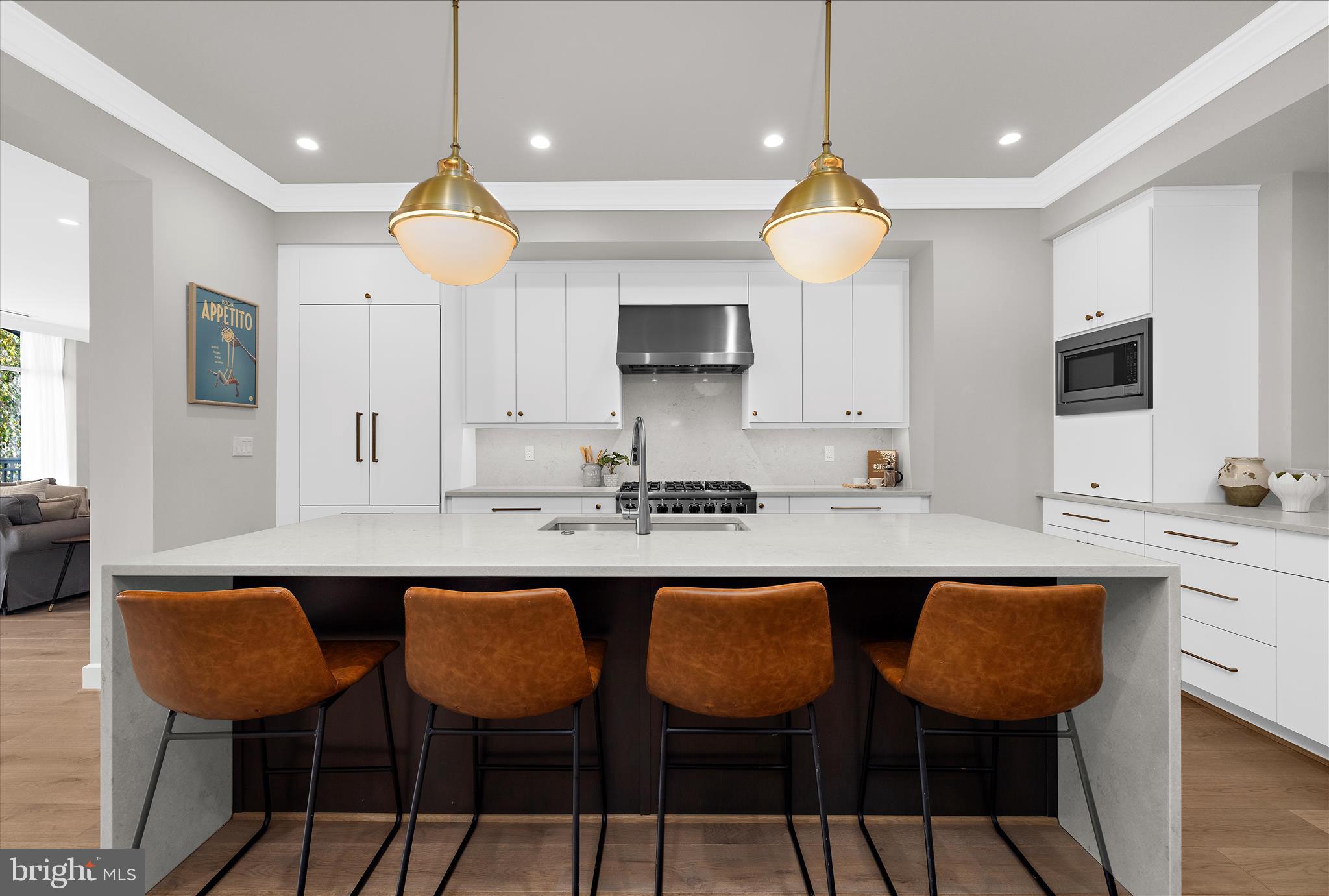 MURRAY HILL - Residential