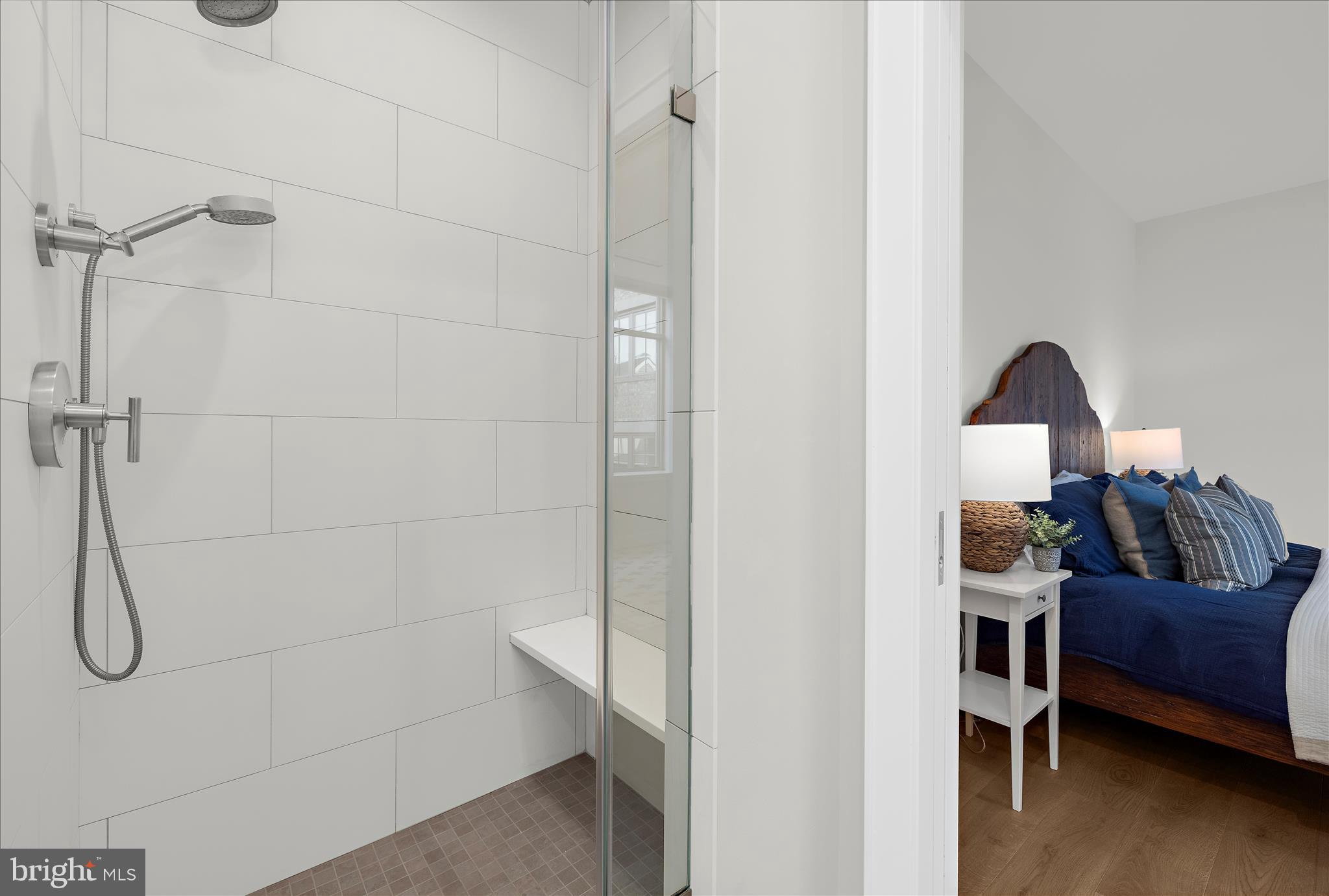 MURRAY HILL - Residential