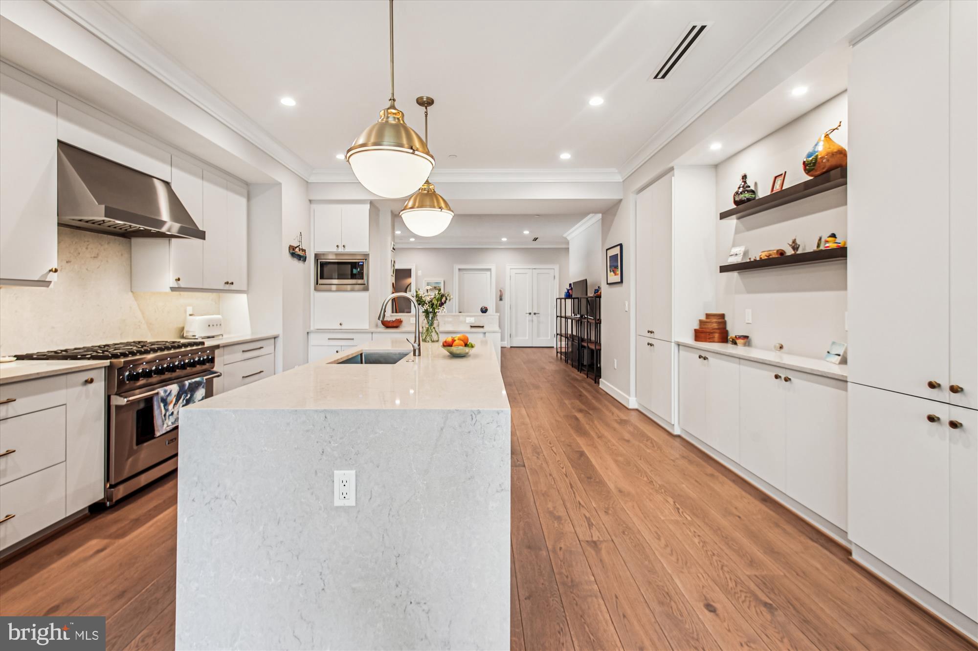 MURRAY HILL - Residential