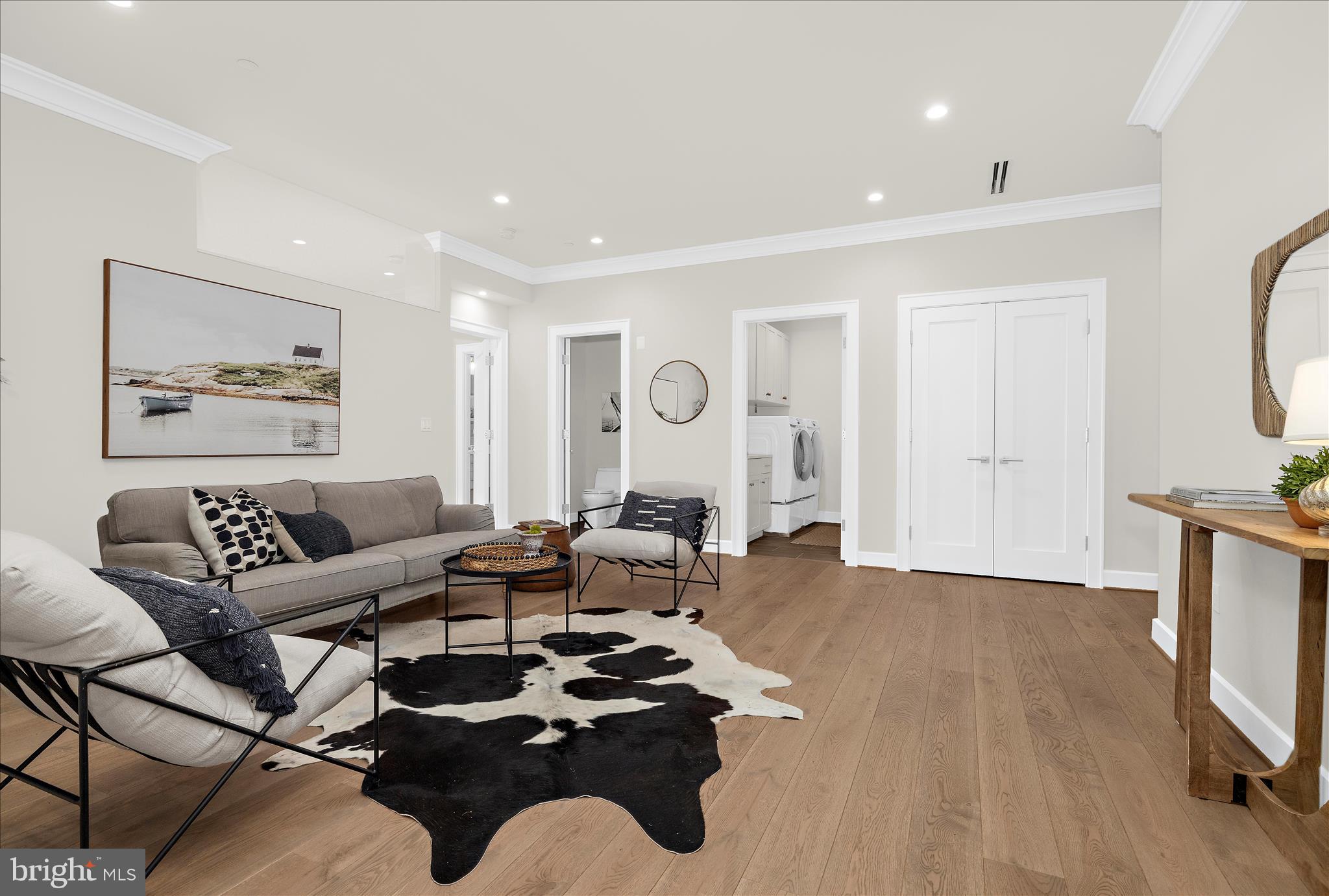 MURRAY HILL - Residential