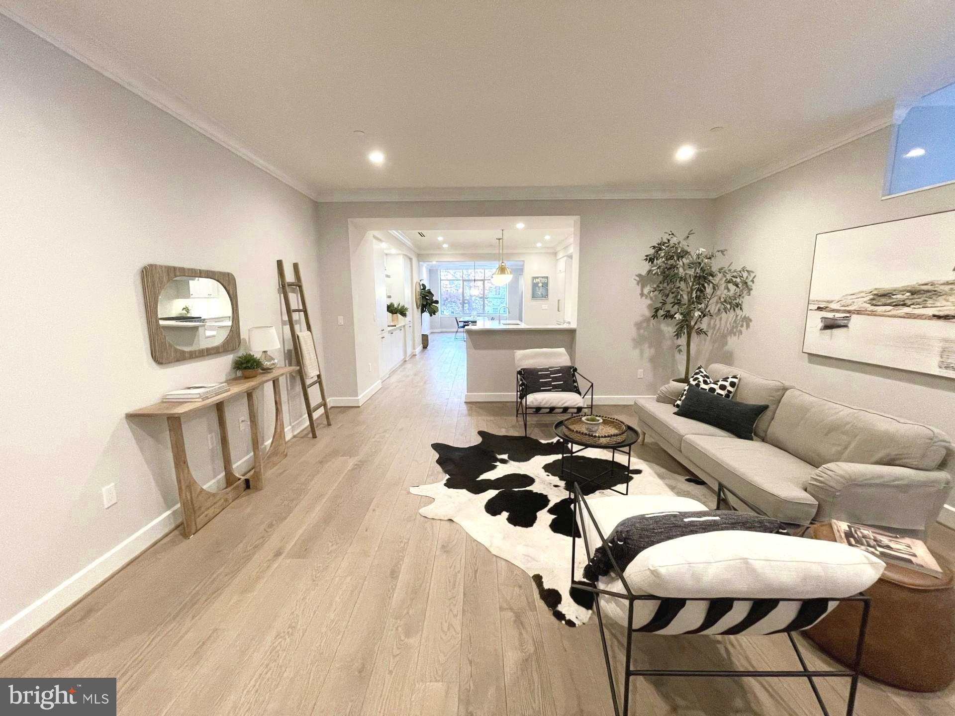 MURRAY HILL - Residential