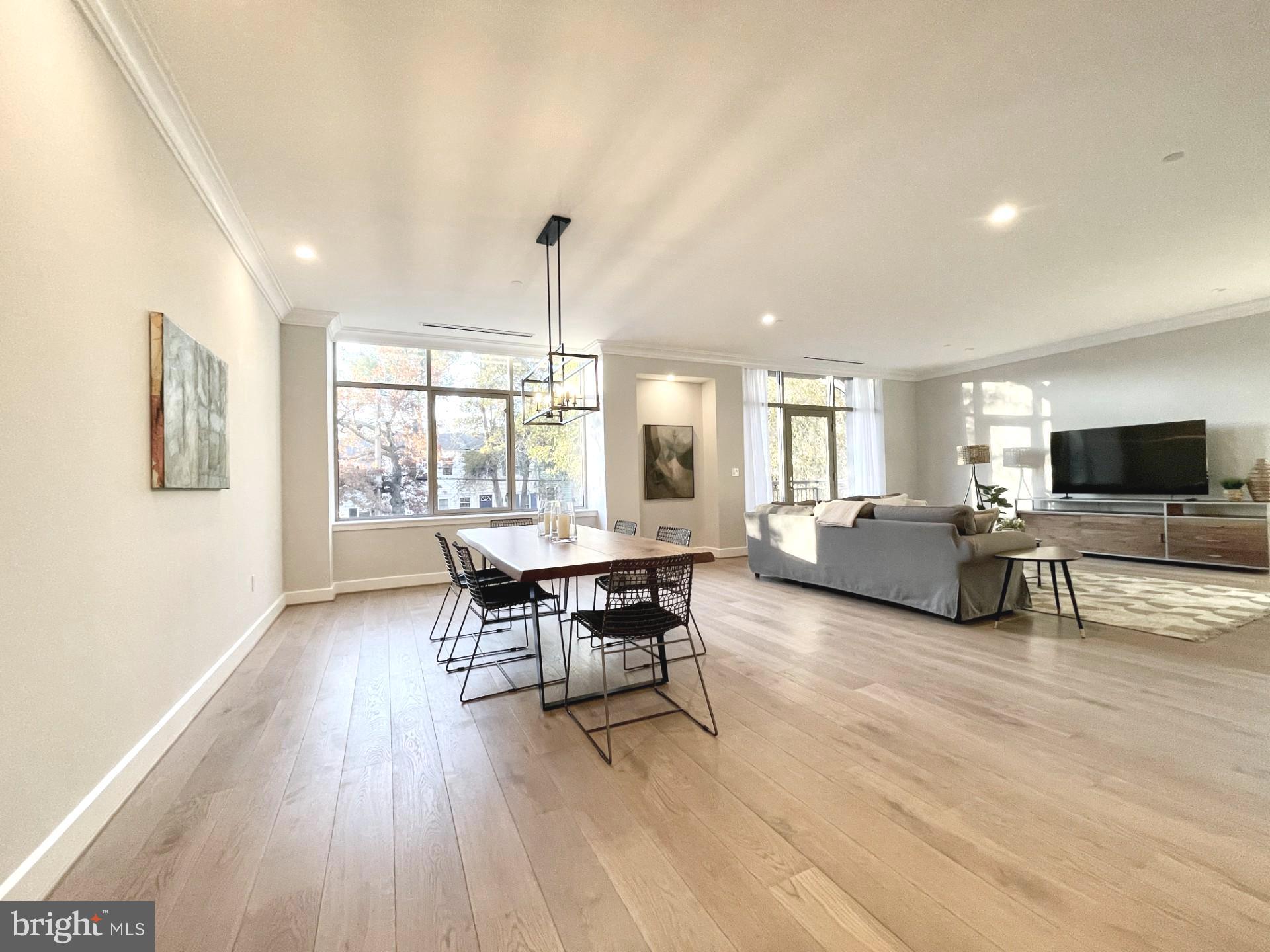 MURRAY HILL - Residential