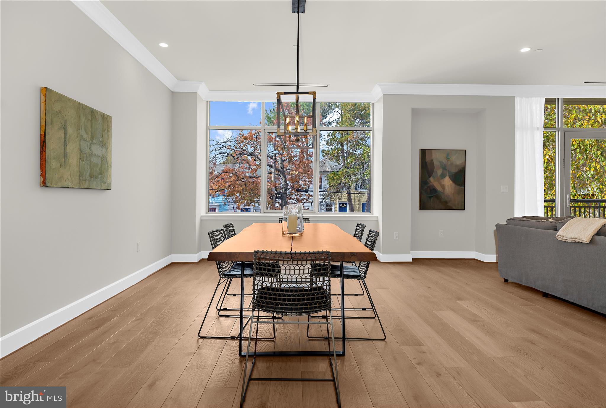 MURRAY HILL - Residential