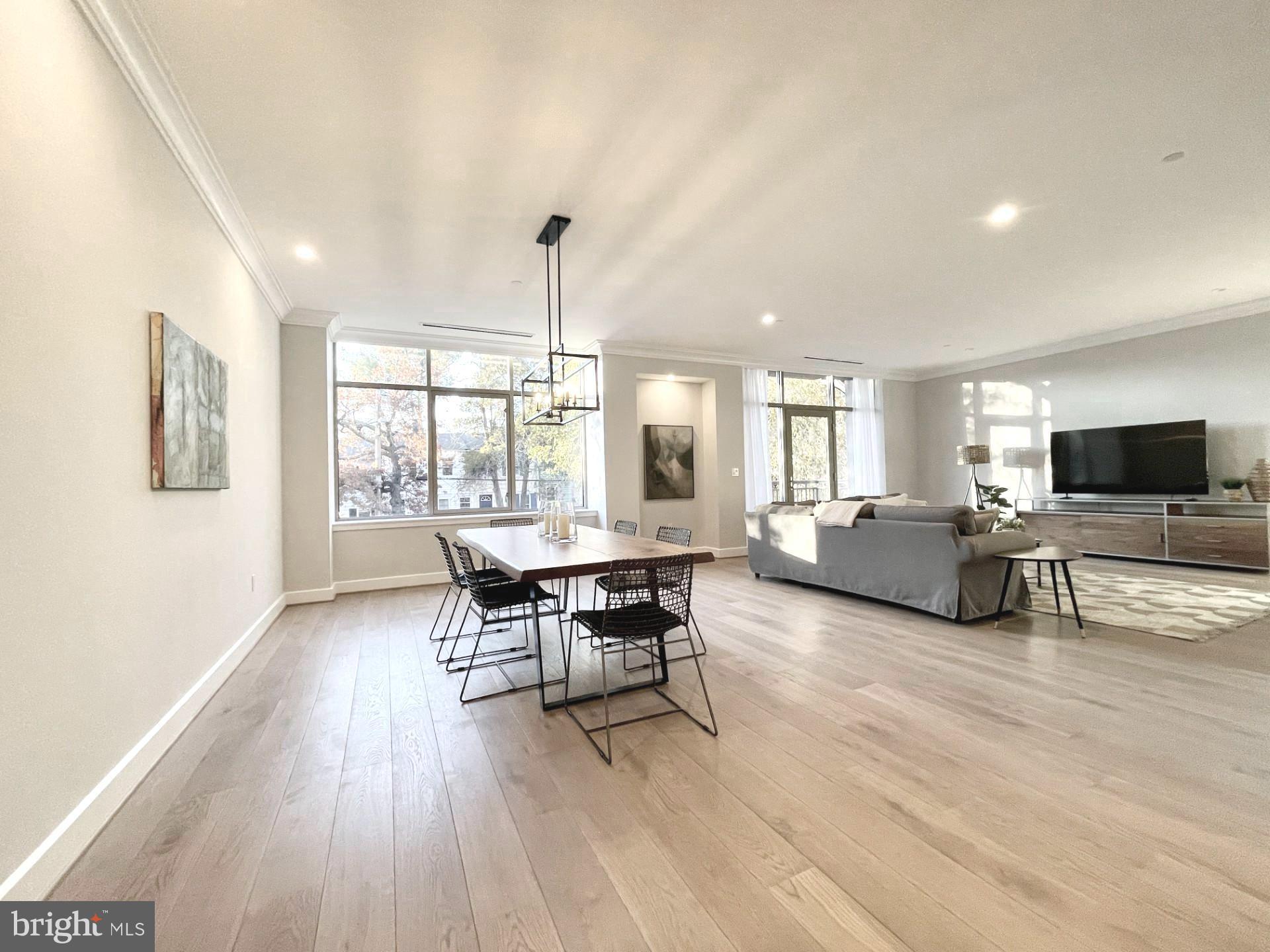 MURRAY HILL - Residential