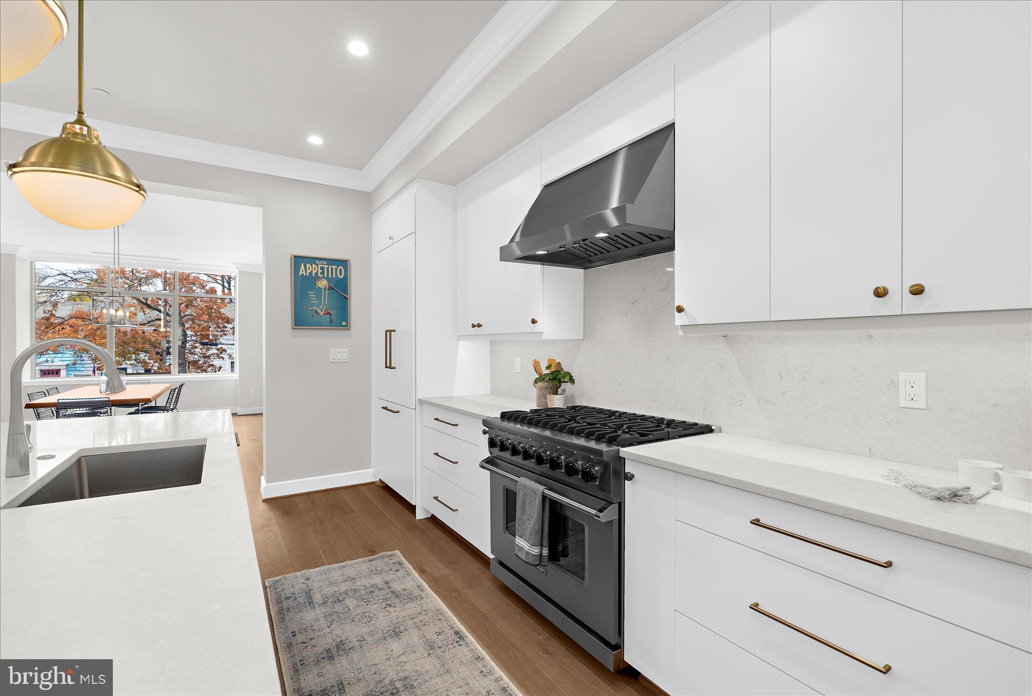 MURRAY HILL - Residential