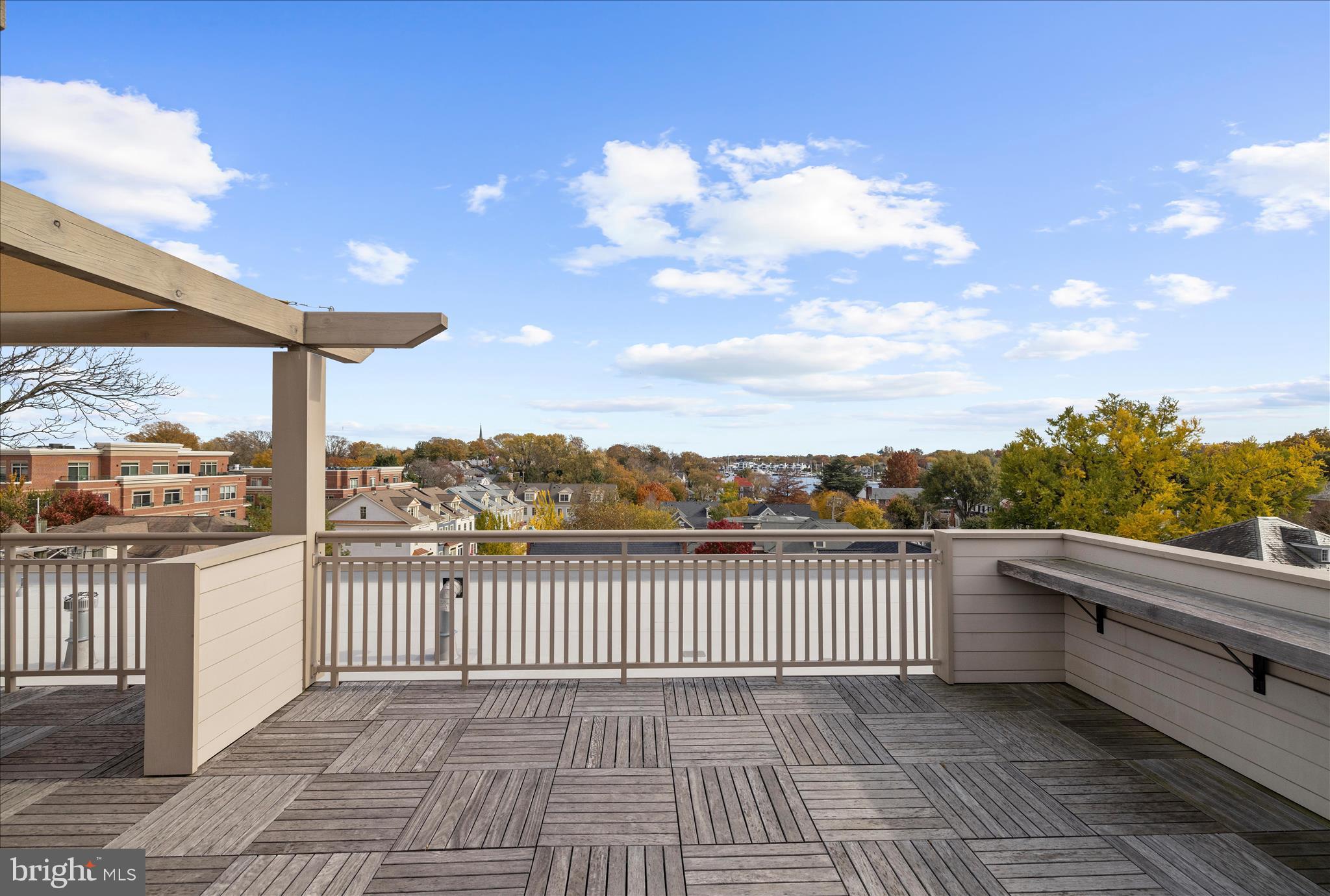 MURRAY HILL - Residential