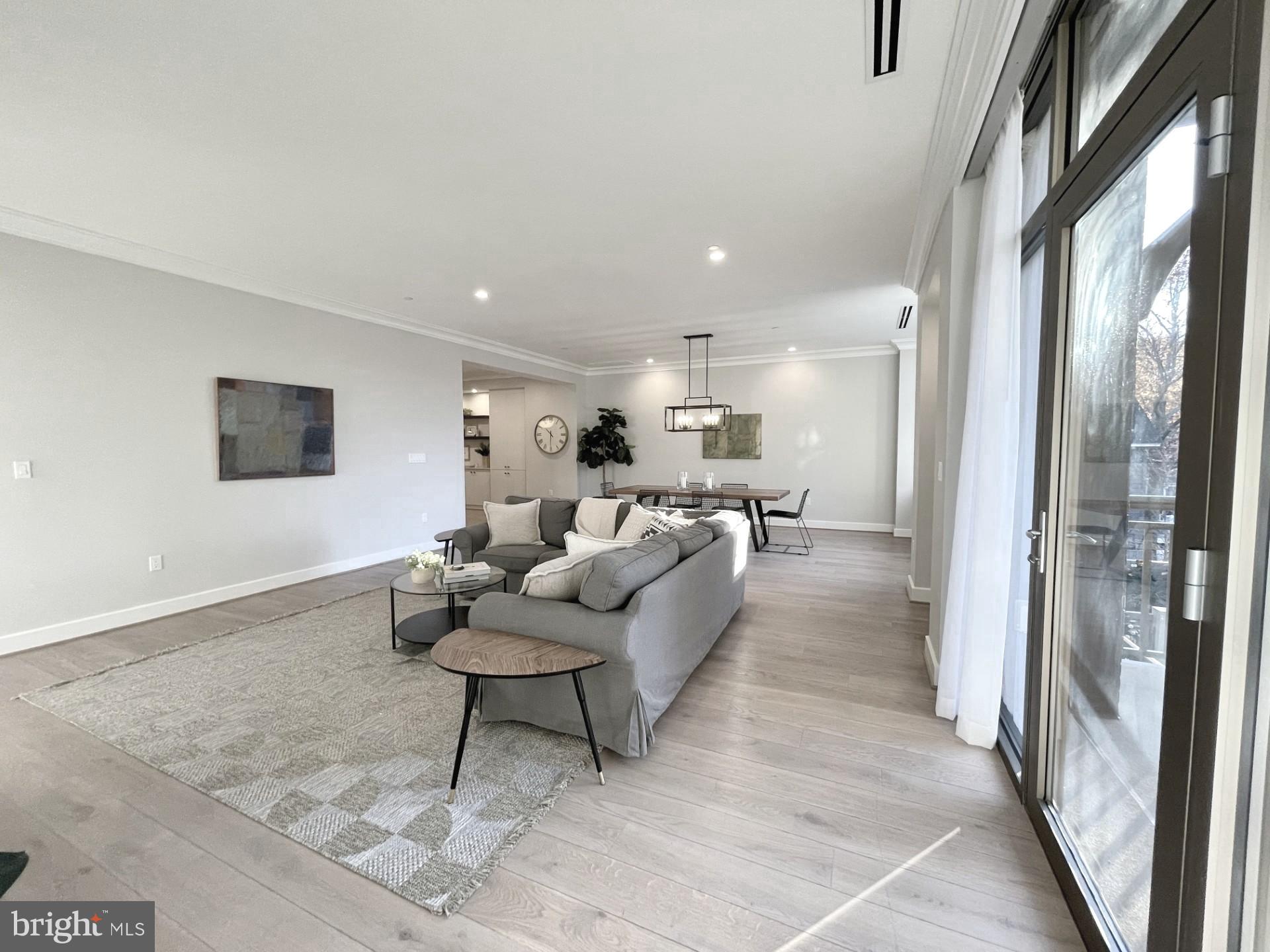 MURRAY HILL - Residential