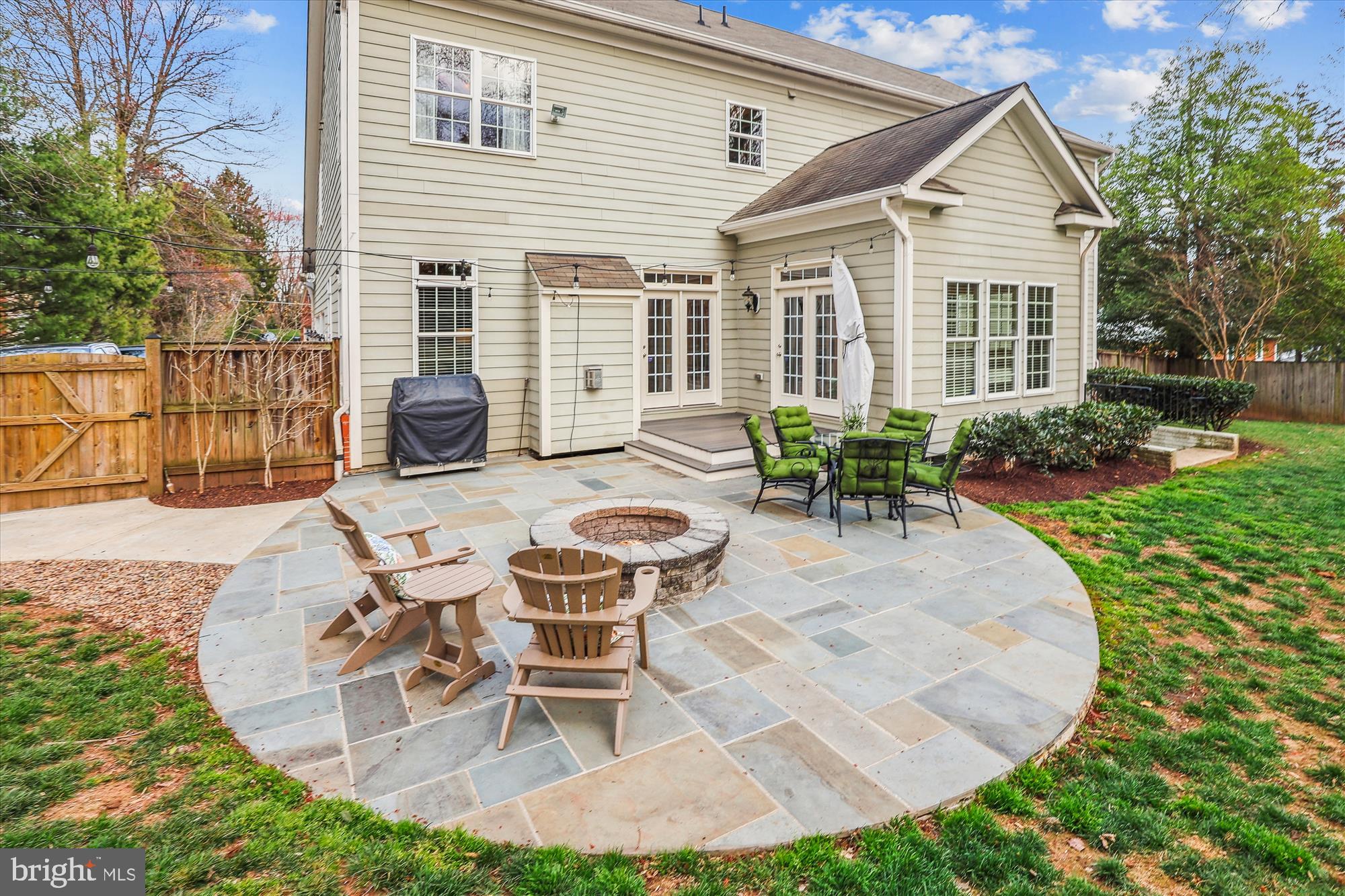 CHAPEL HILL - Residential