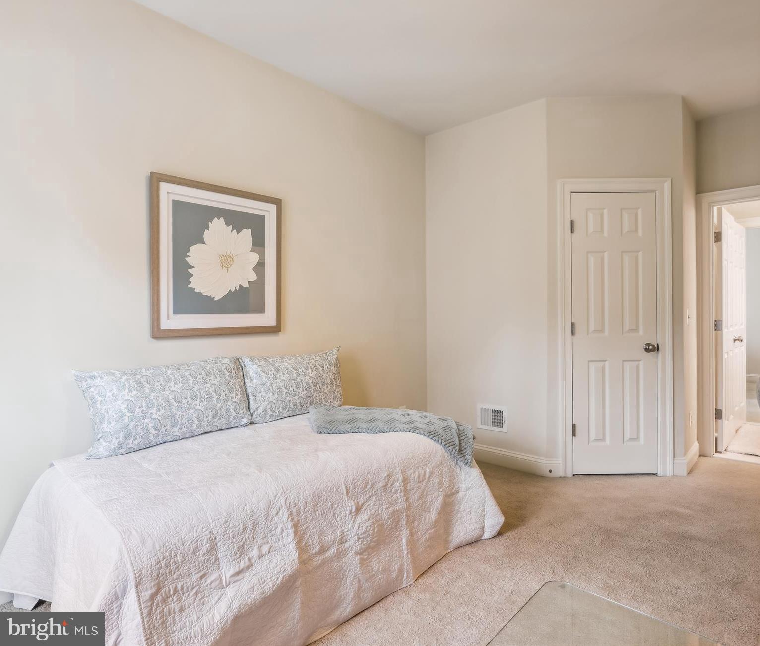 CHAPEL HILL - Residential