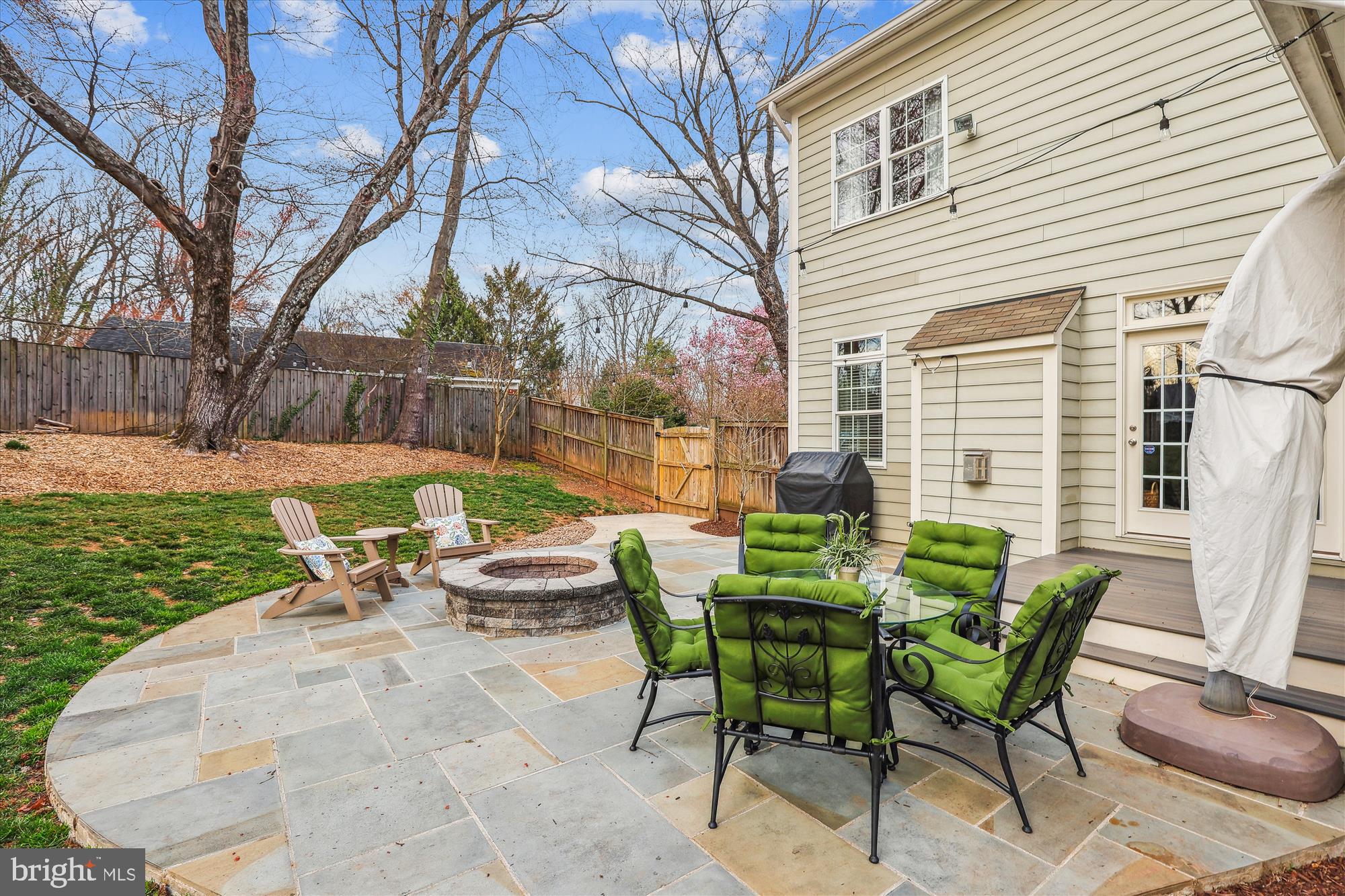 CHAPEL HILL - Residential