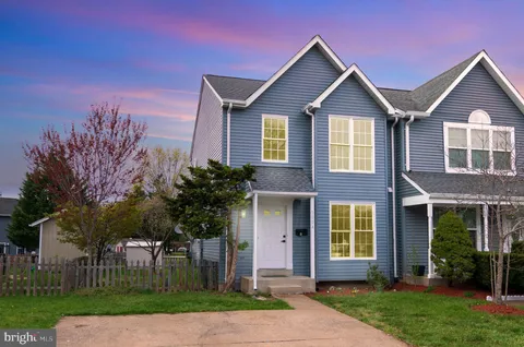 1004 Forbes Court NE, Leesburg, VA 20176 - MLS#: VALO2093000