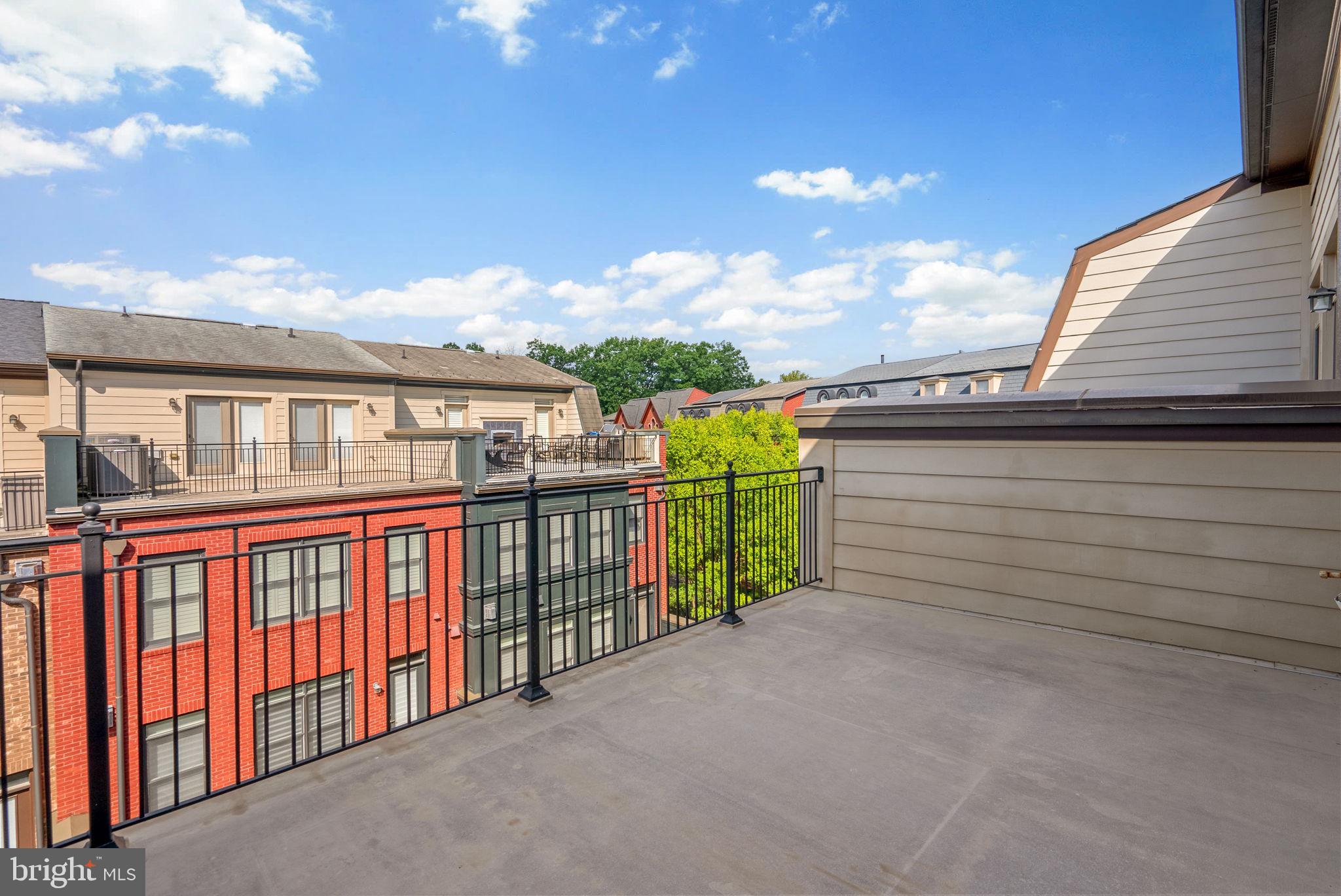 PARK POTOMAC - Residential Lease