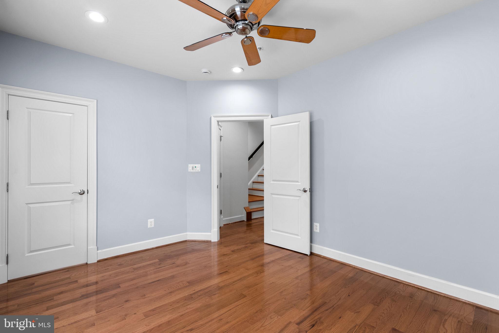 PARK POTOMAC - Residential Lease