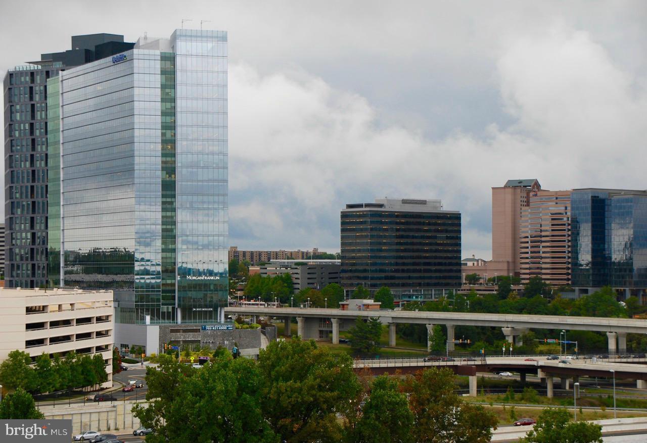 REGENCY AT MCLEAN - Residential Lease