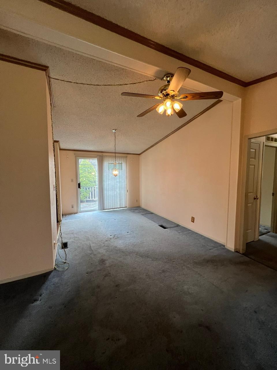 HIDDEN SPRINGS - Residential