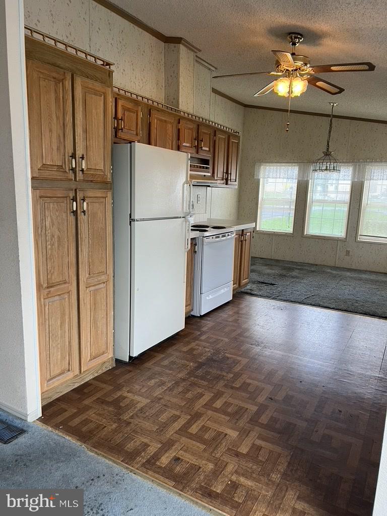 HIDDEN SPRINGS - Residential