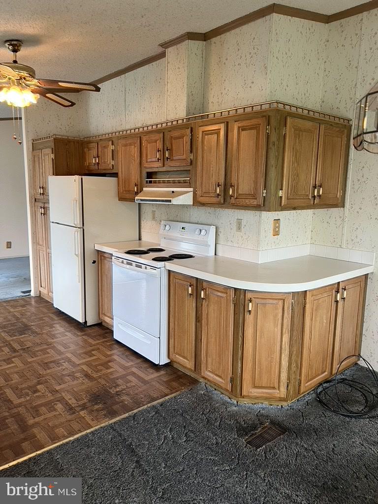 HIDDEN SPRINGS - Residential