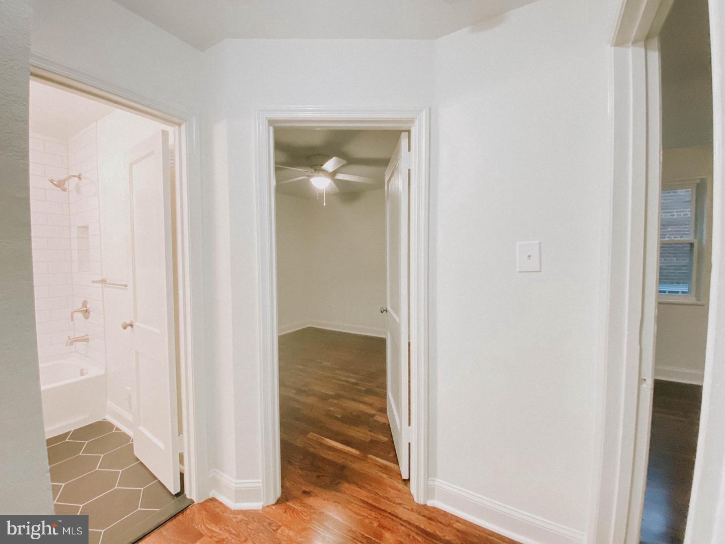 ROSEMONT/DEL RAY - Residential Lease