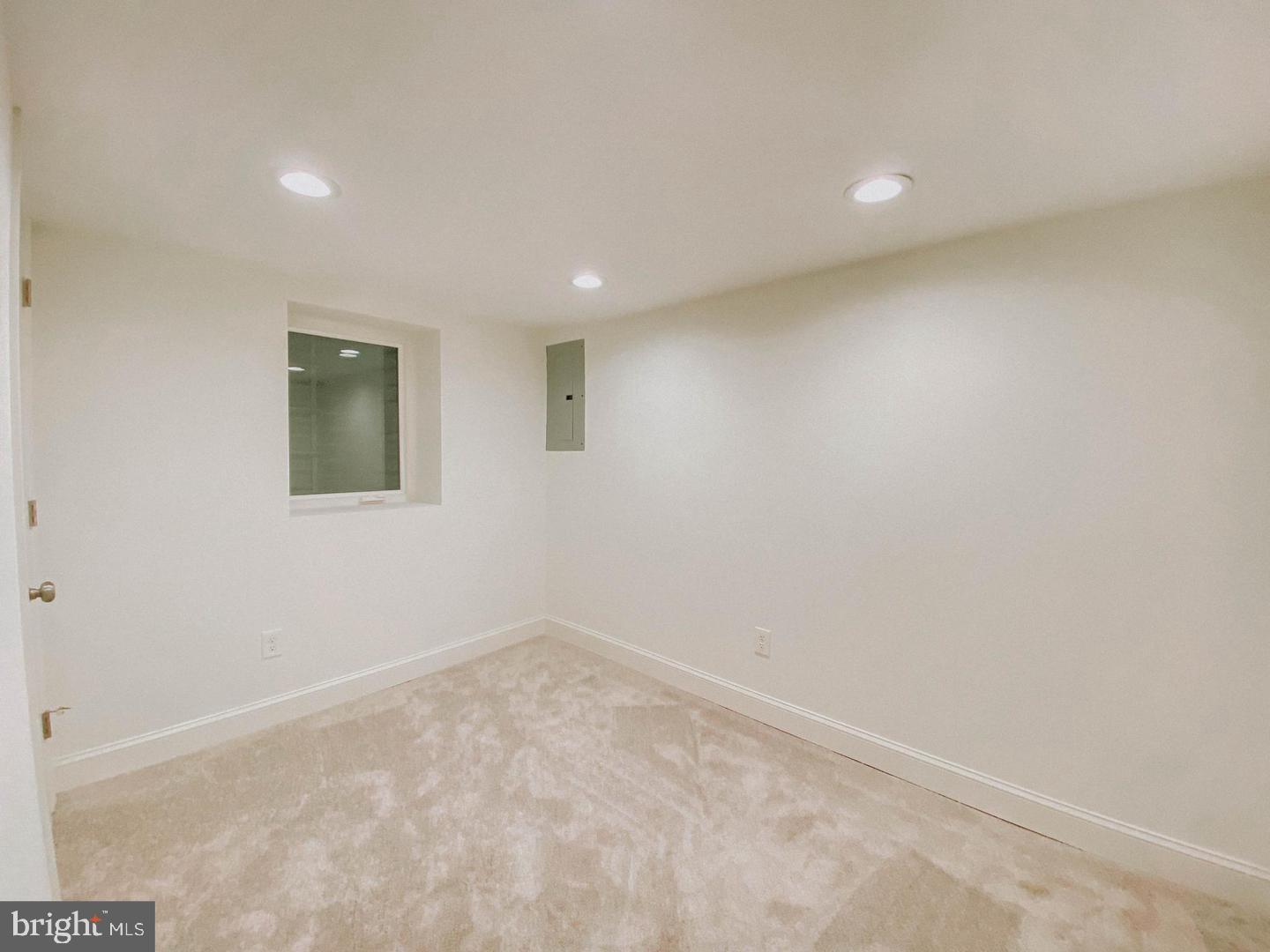 ROSEMONT/DEL RAY - Residential Lease