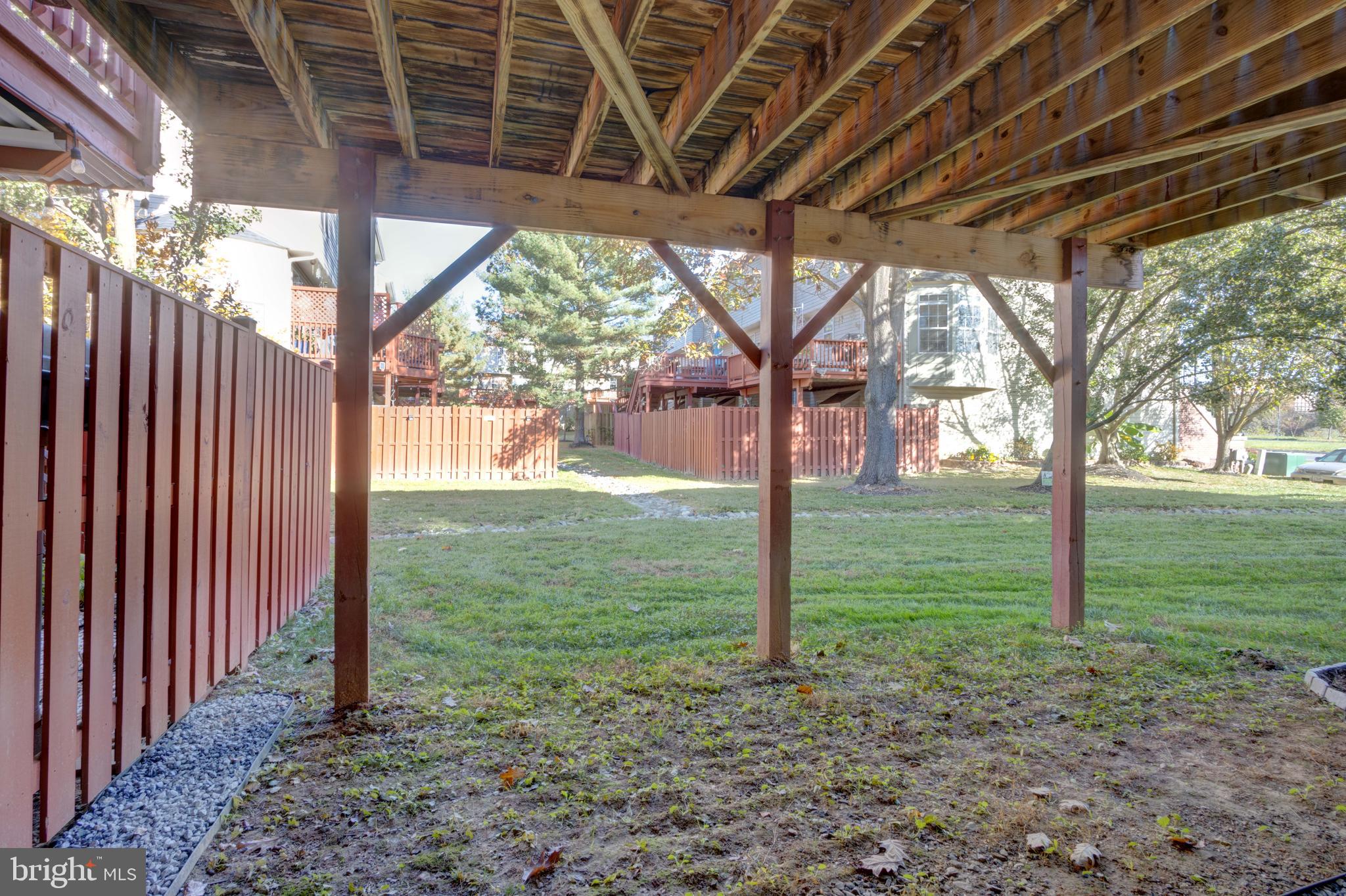 CLOVERLEAF - Residential