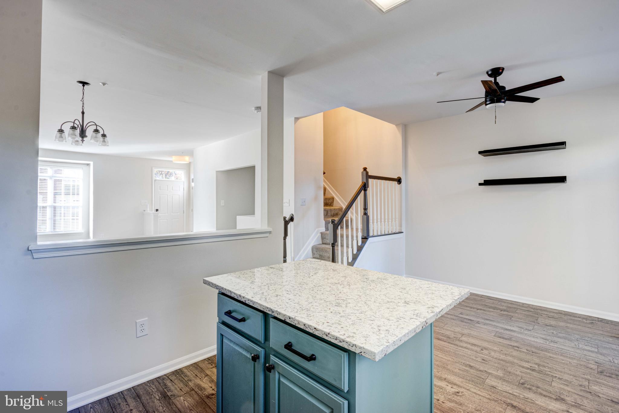 CLOVERLEAF - Residential