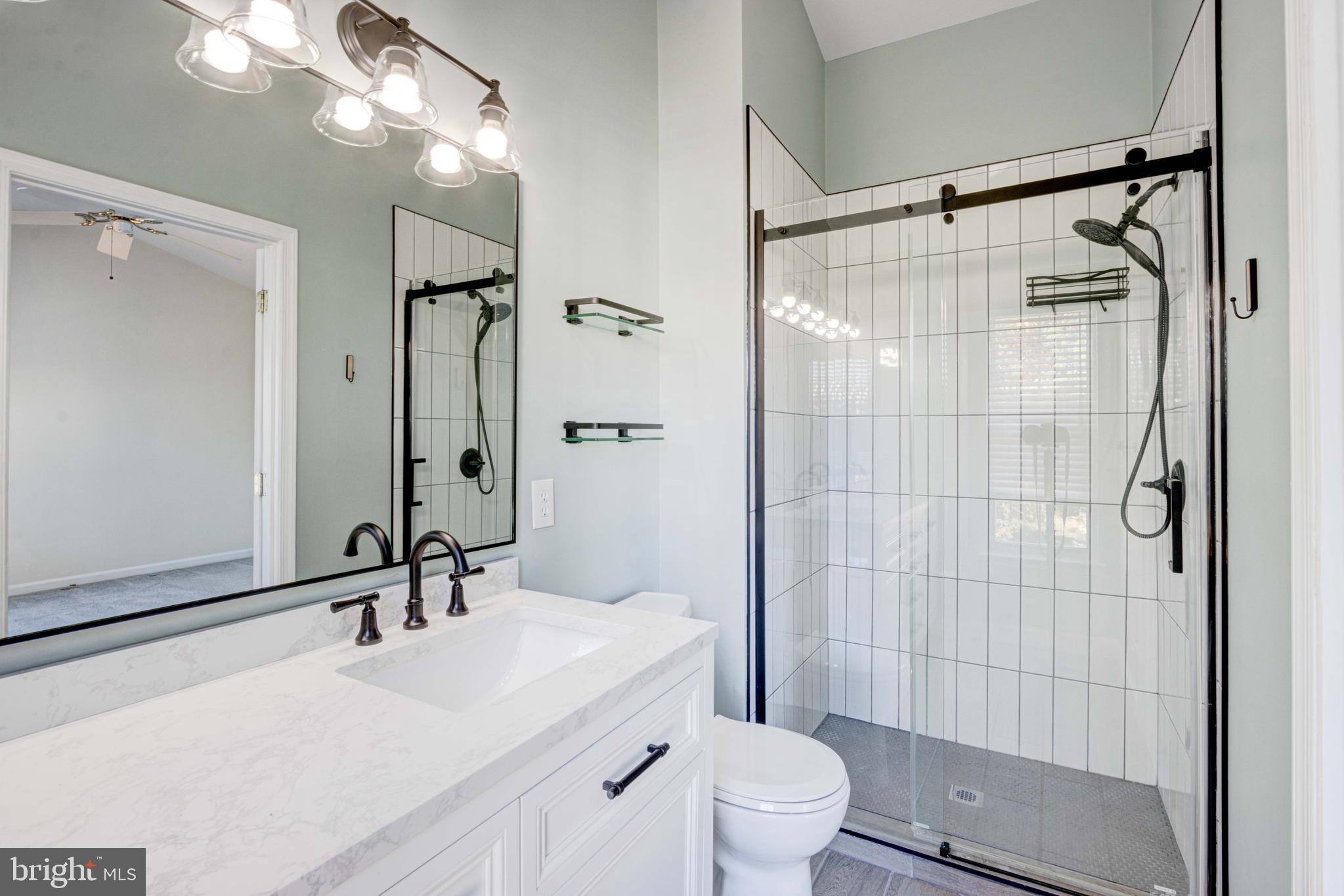 CLOVERLEAF - Residential