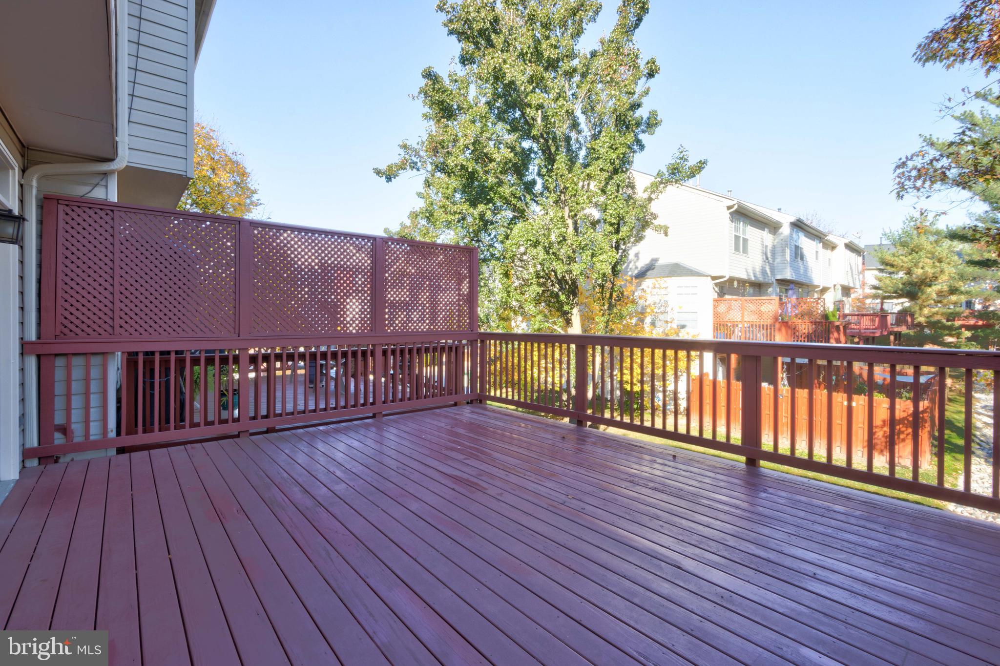 CLOVERLEAF - Residential