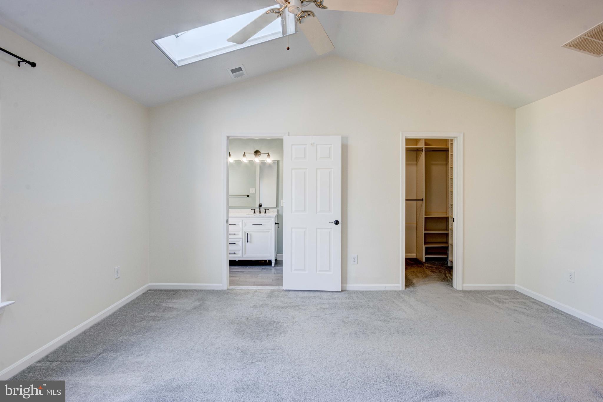 CLOVERLEAF - Residential