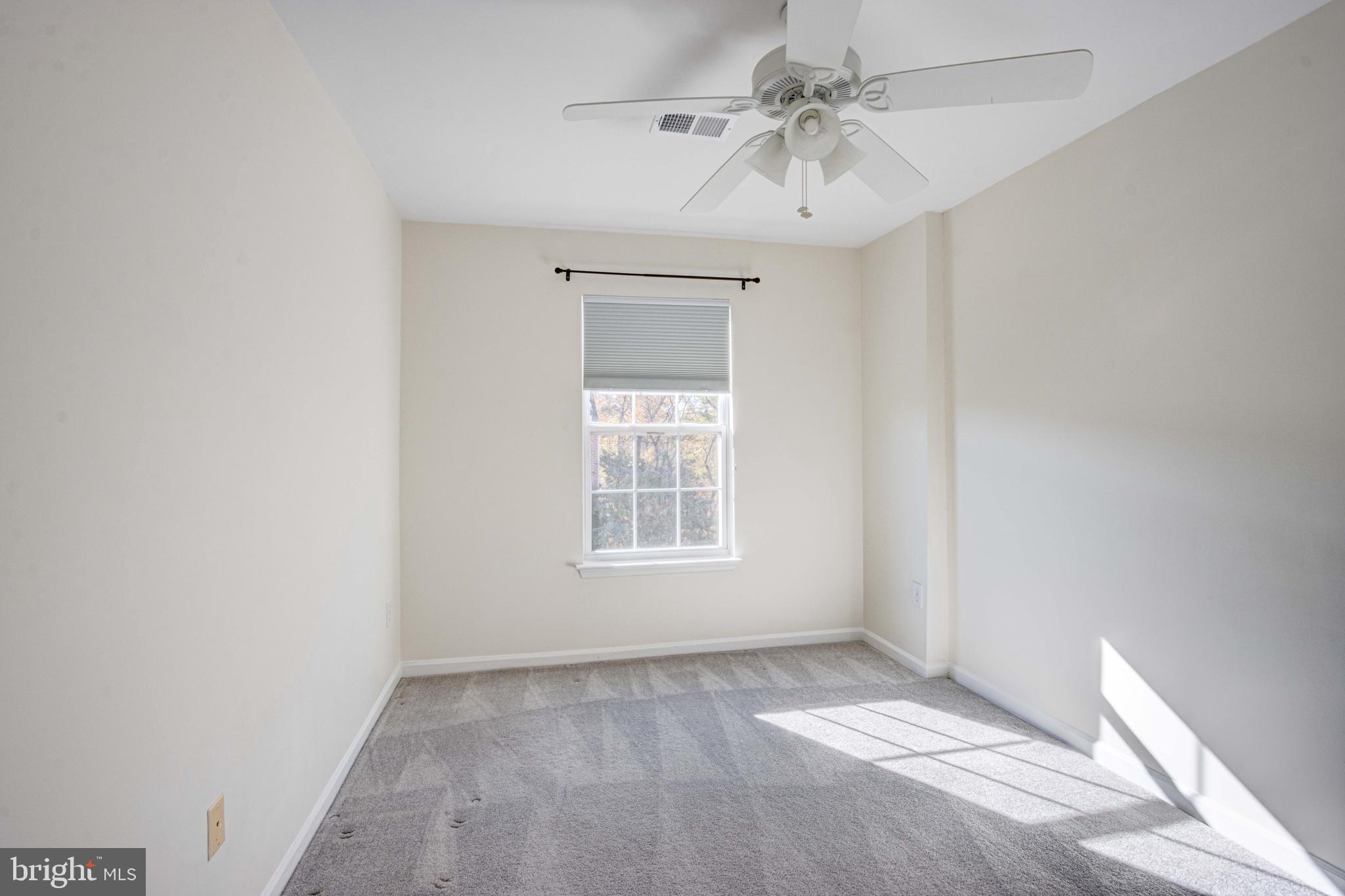 CLOVERLEAF - Residential