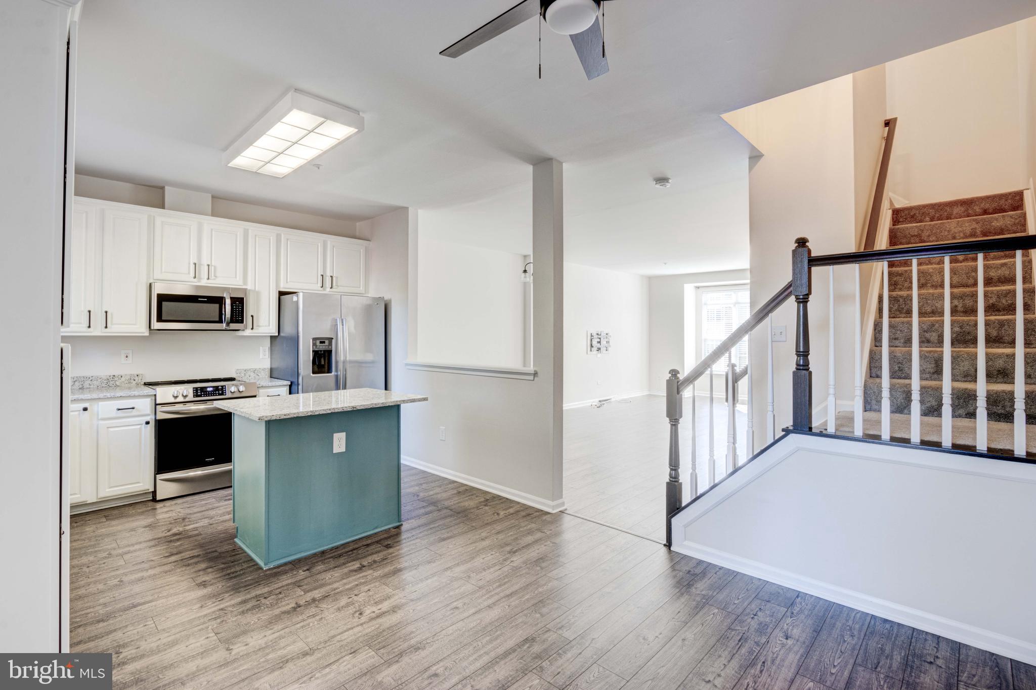 CLOVERLEAF - Residential