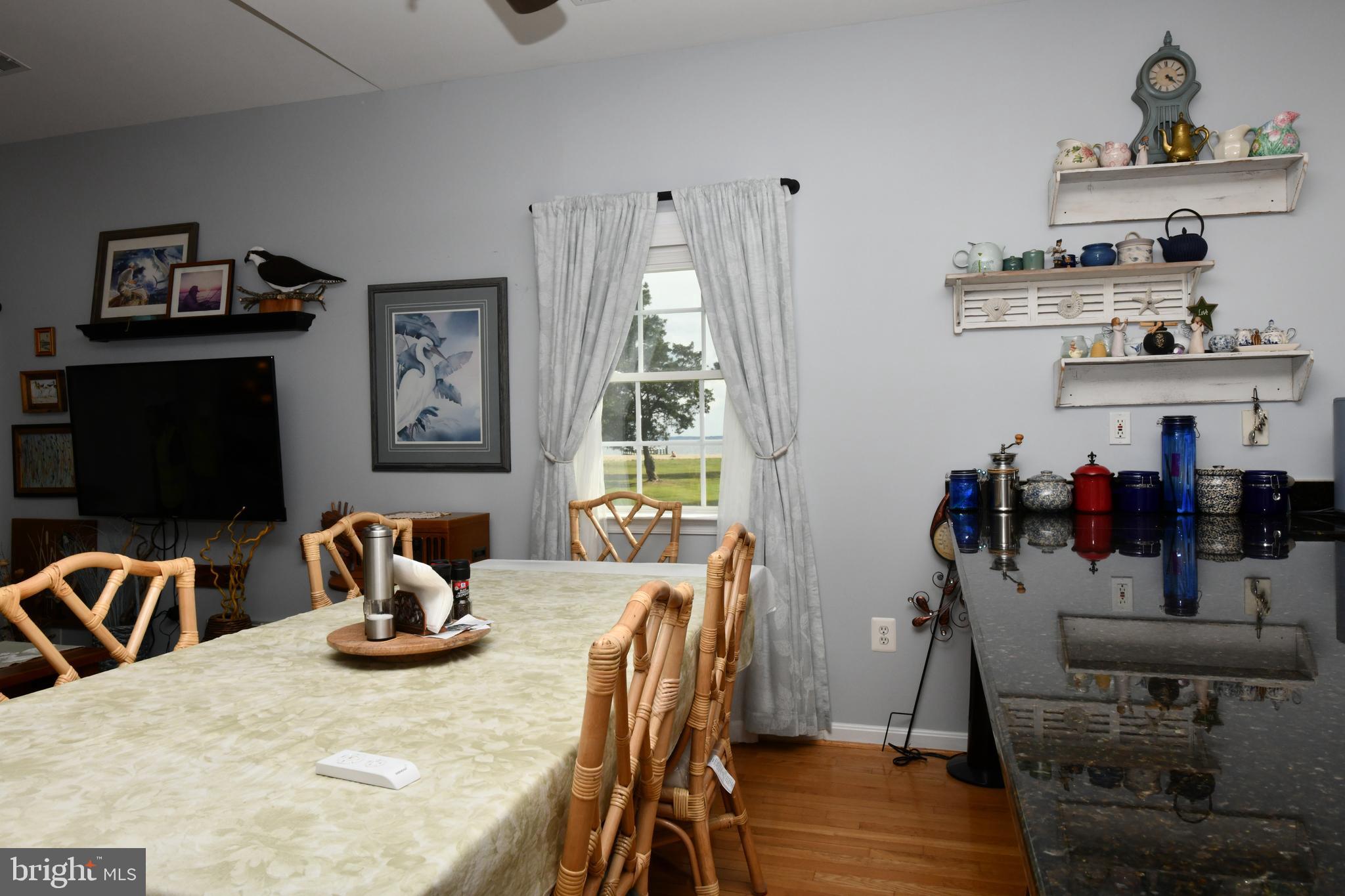 POTOMAC BEACH - Residential Lease