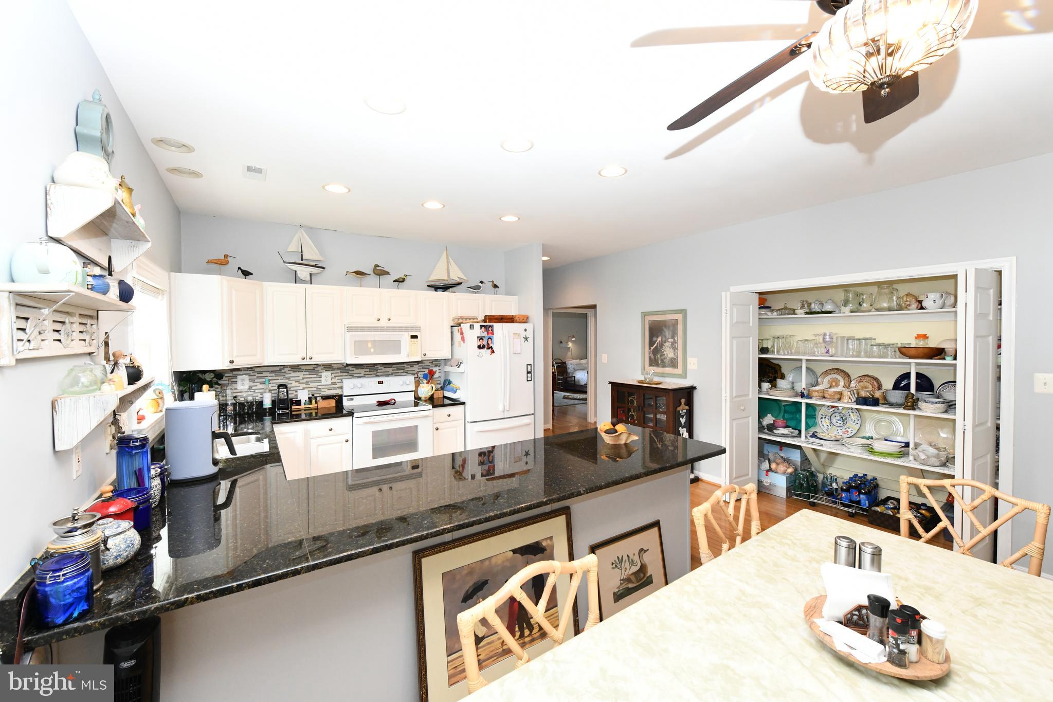 POTOMAC BEACH - Residential Lease