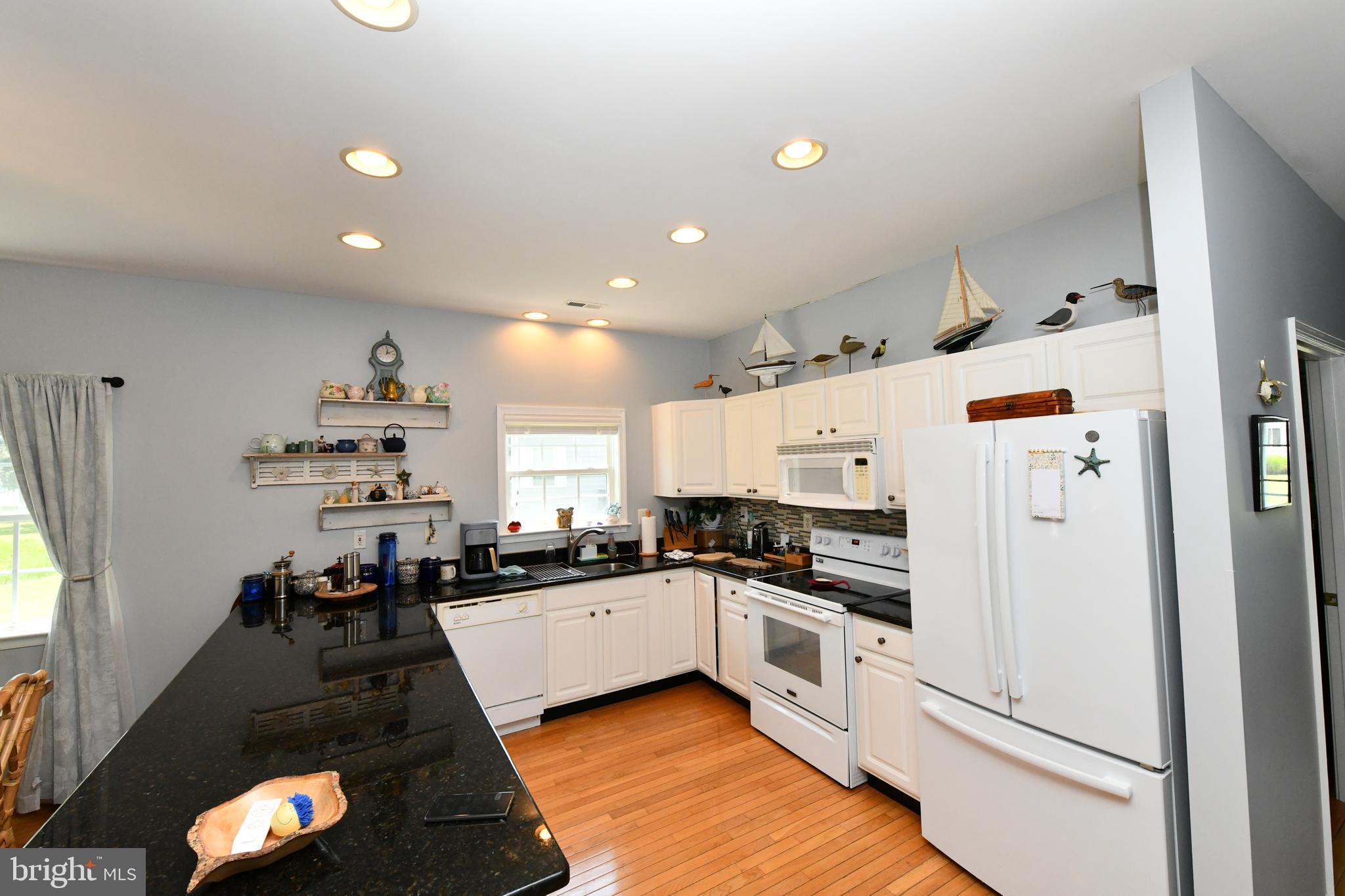 POTOMAC BEACH - Residential Lease