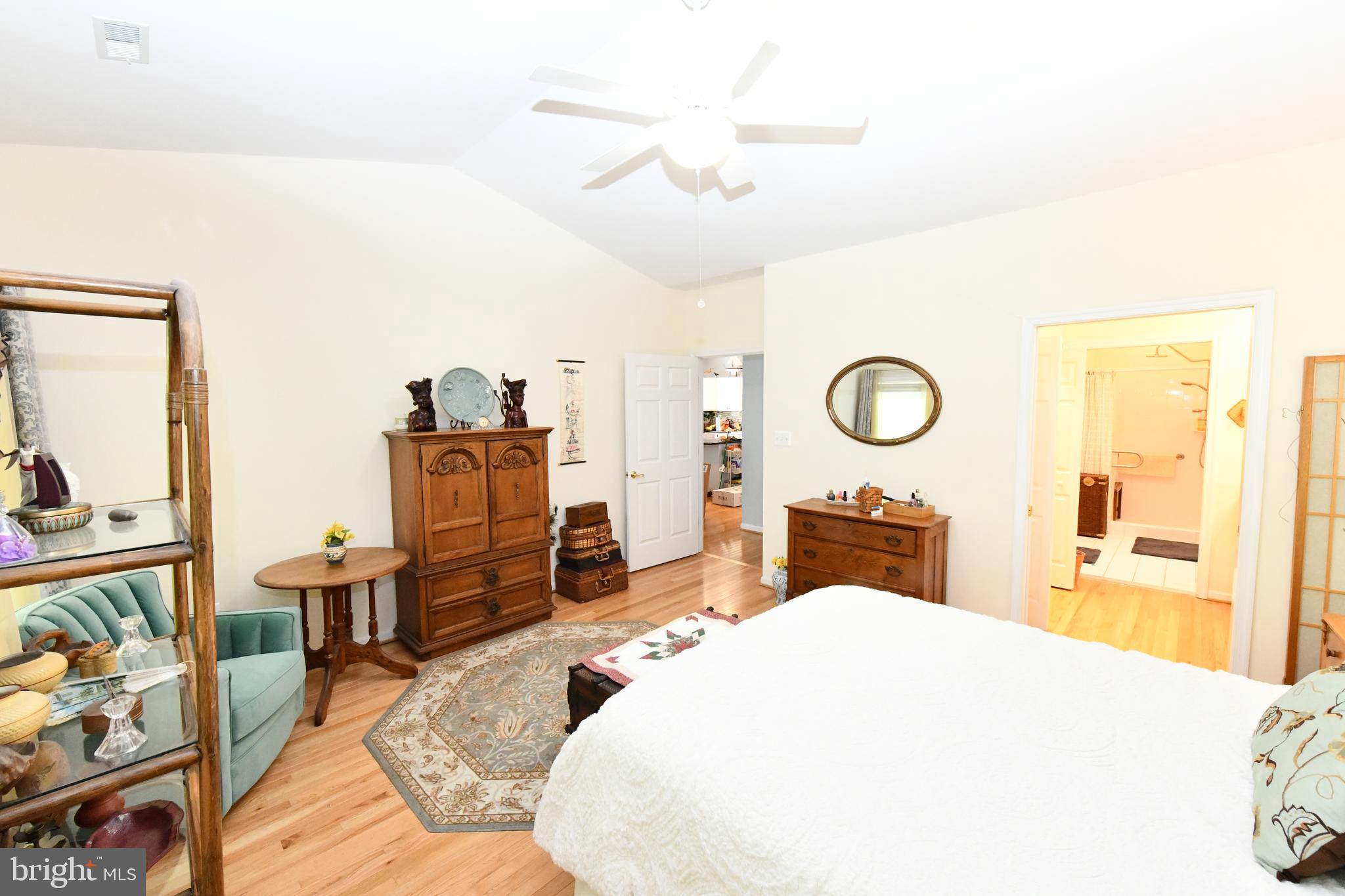 POTOMAC BEACH - Residential Lease