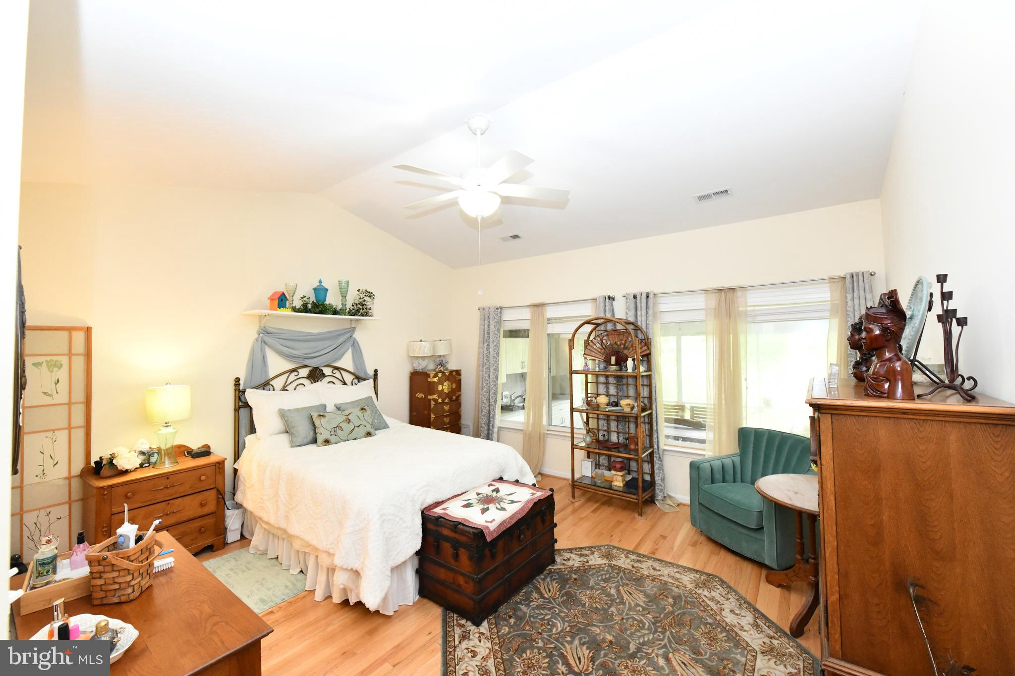 POTOMAC BEACH - Residential Lease