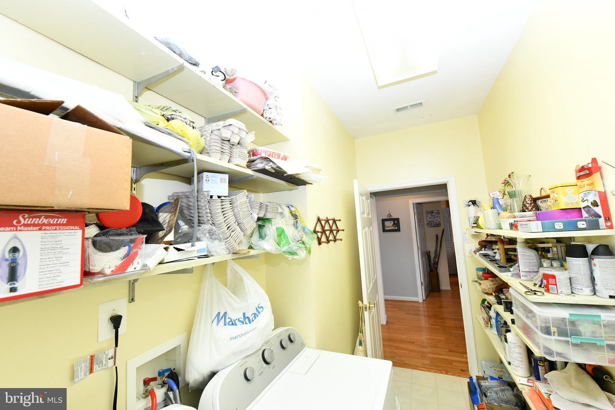 POTOMAC BEACH - Residential Lease