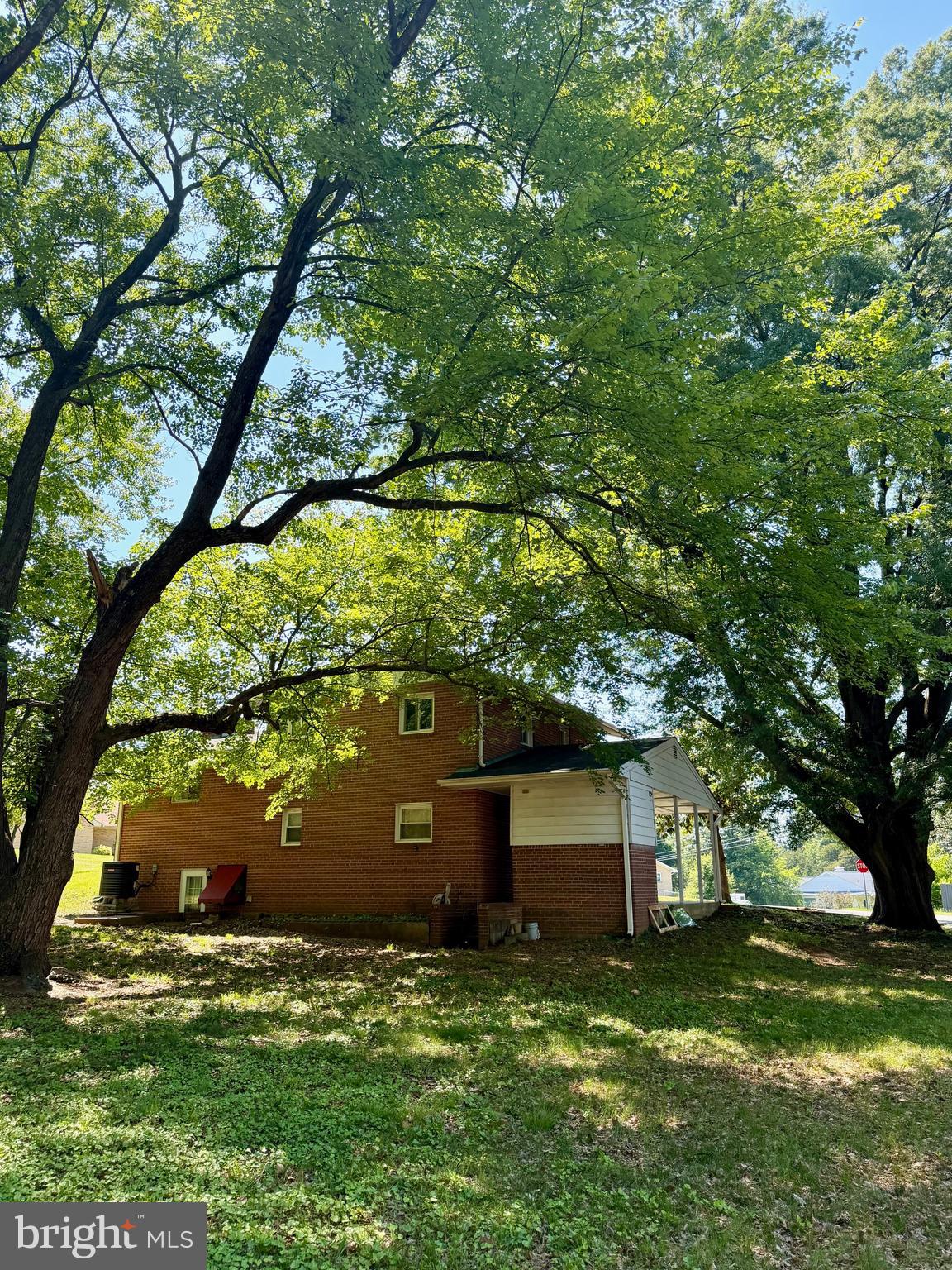 25 PANORAMA DRIVE