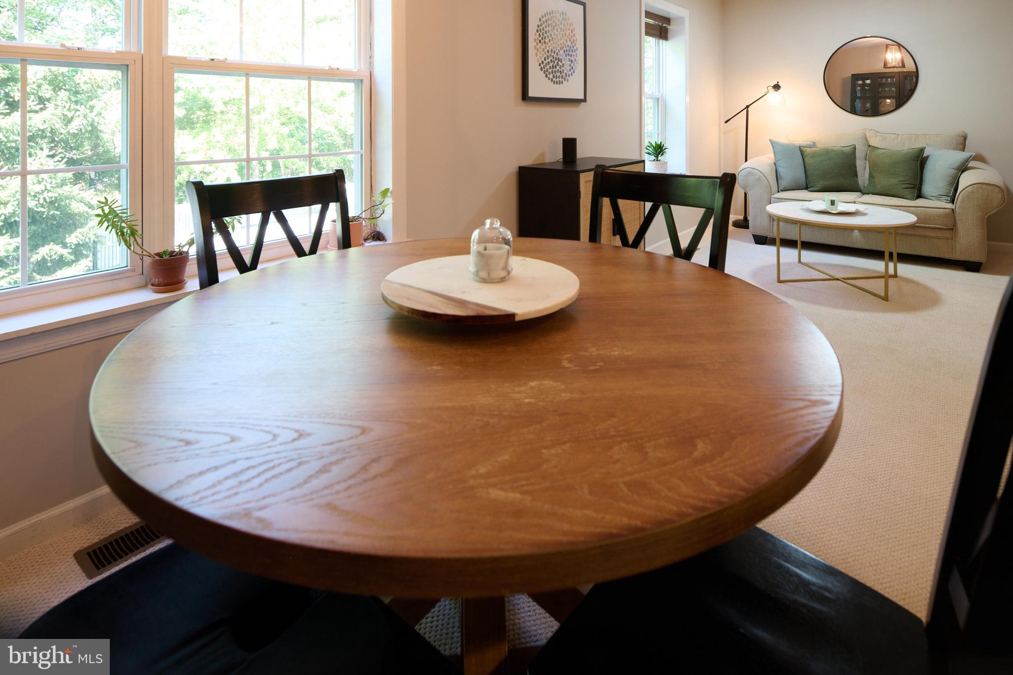 GALEN OAKS - Residential