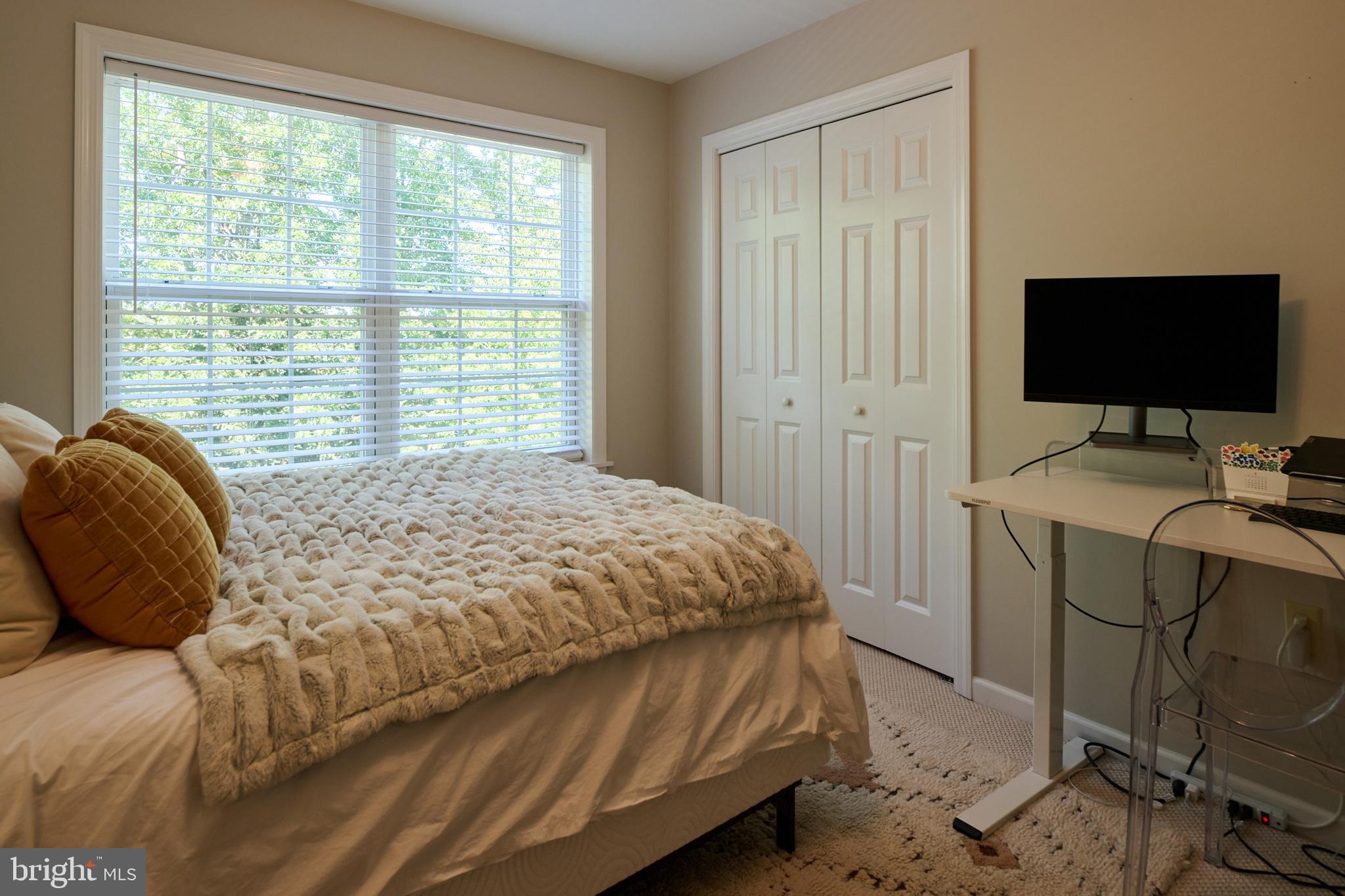 GALEN OAKS - Residential