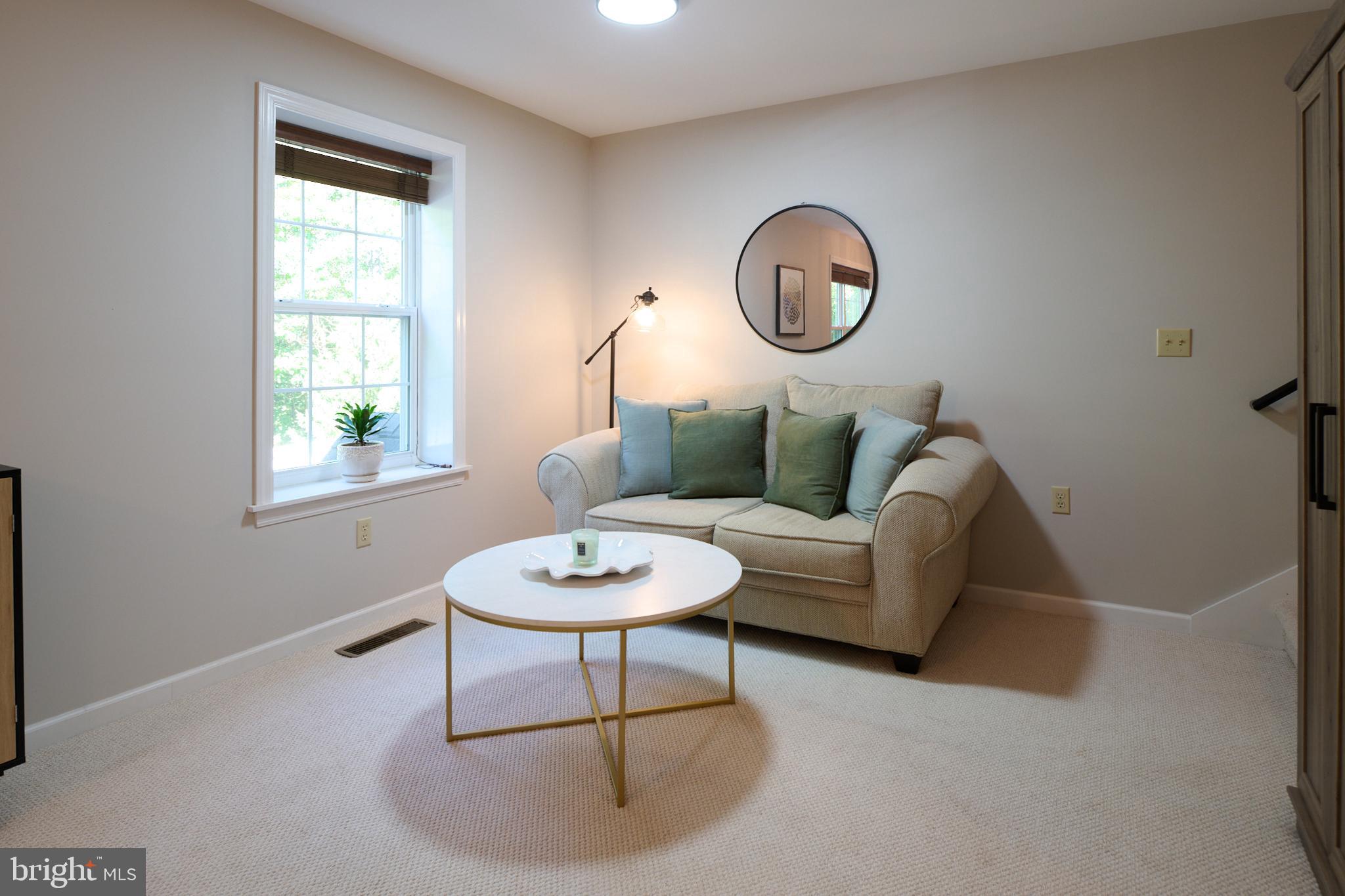 GALEN OAKS - Residential