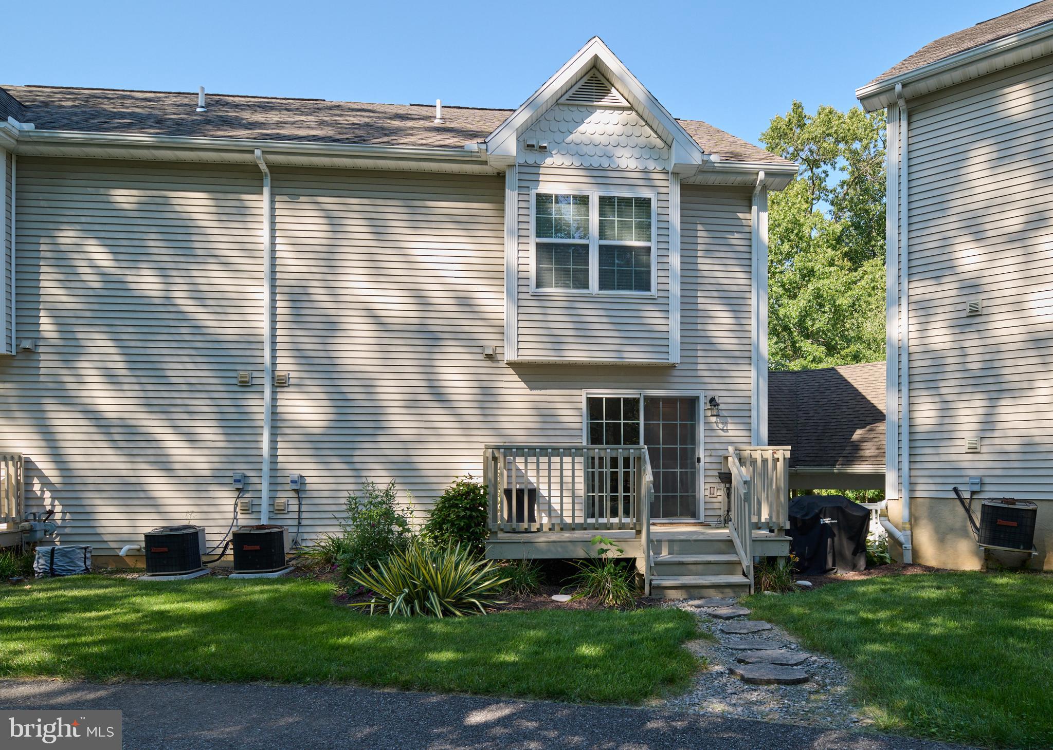 GALEN OAKS - Residential