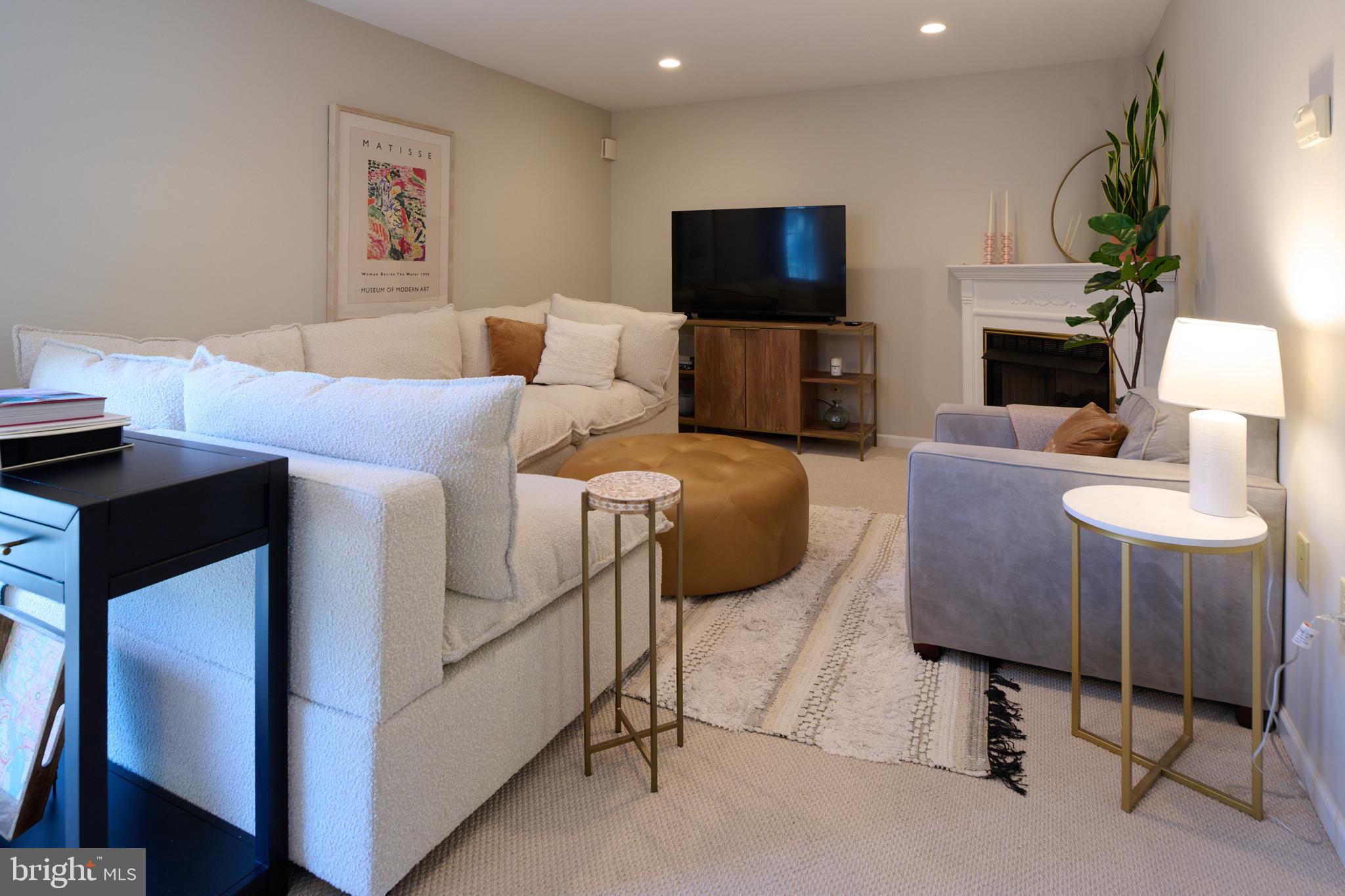 GALEN OAKS - Residential