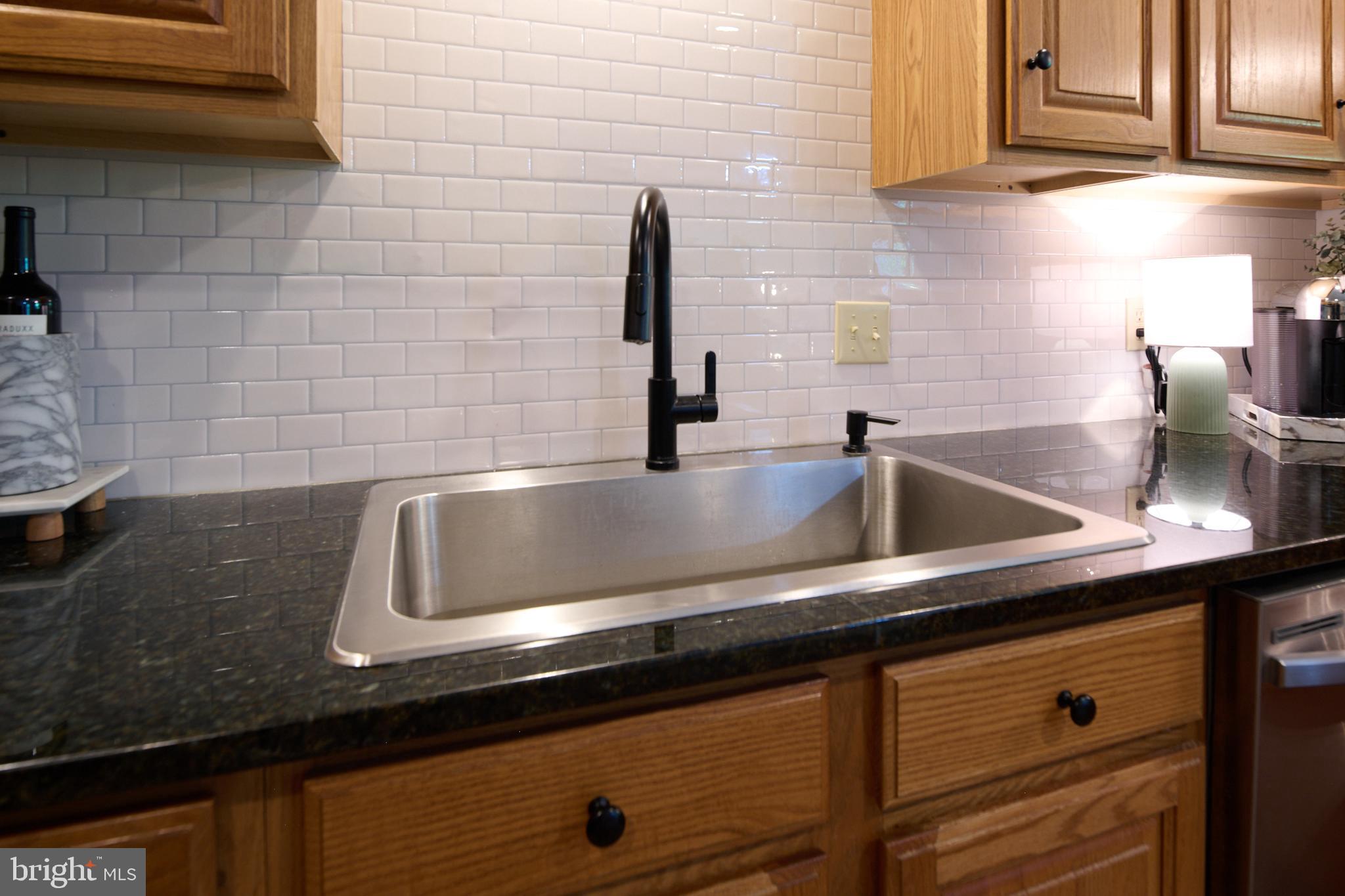 GALEN OAKS - Residential