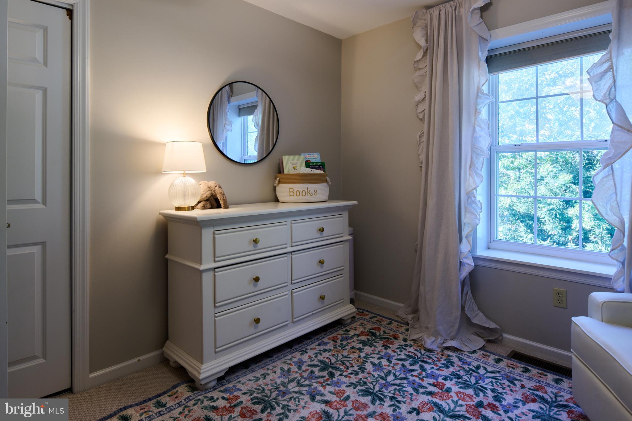 GALEN OAKS - Residential