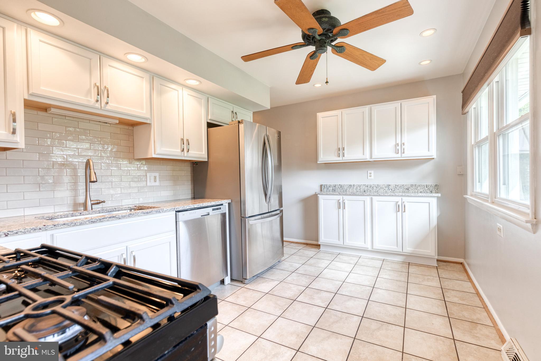 CARROLL PARK - Residential Lease