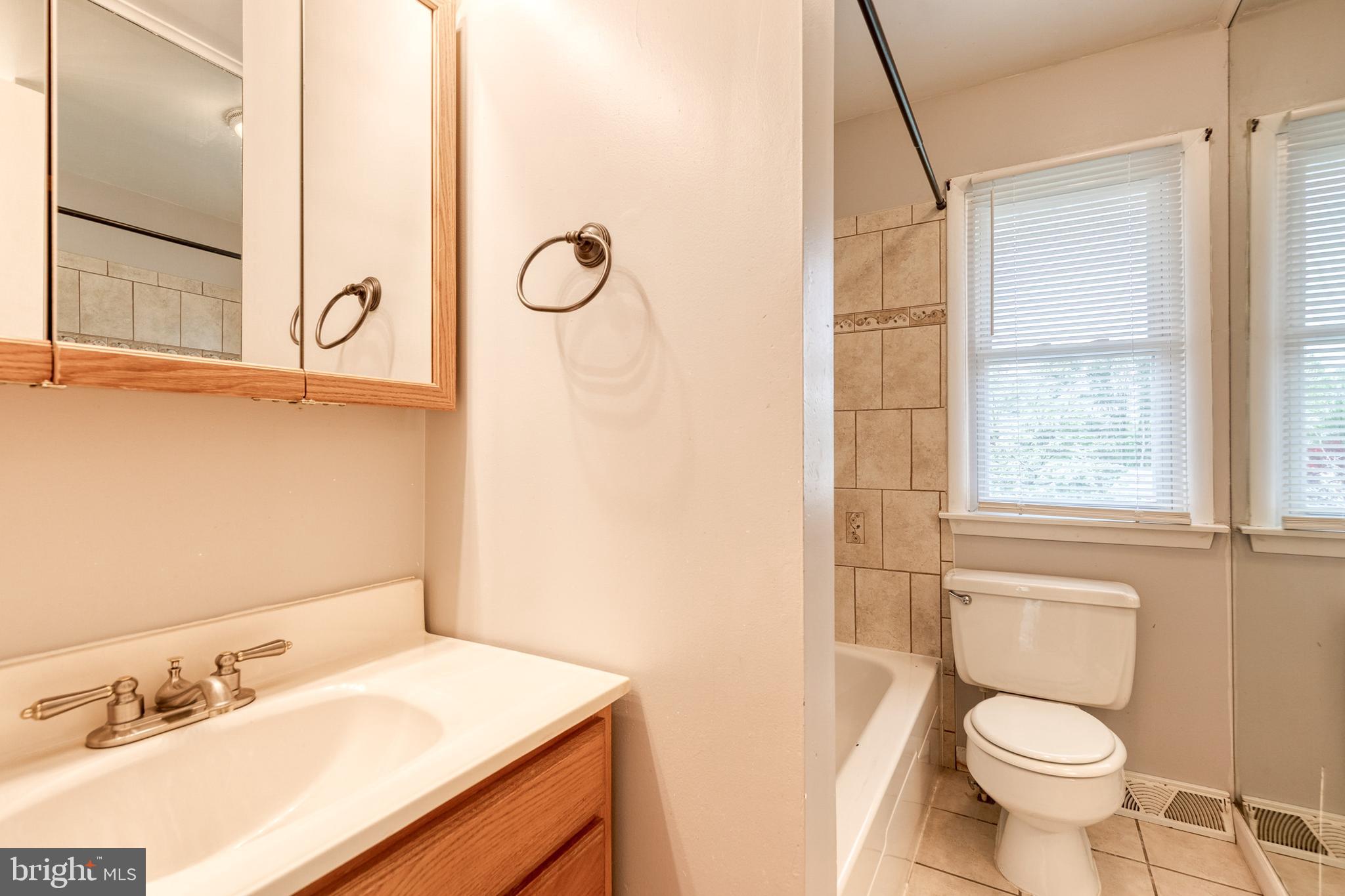 CARROLL PARK - Residential Lease