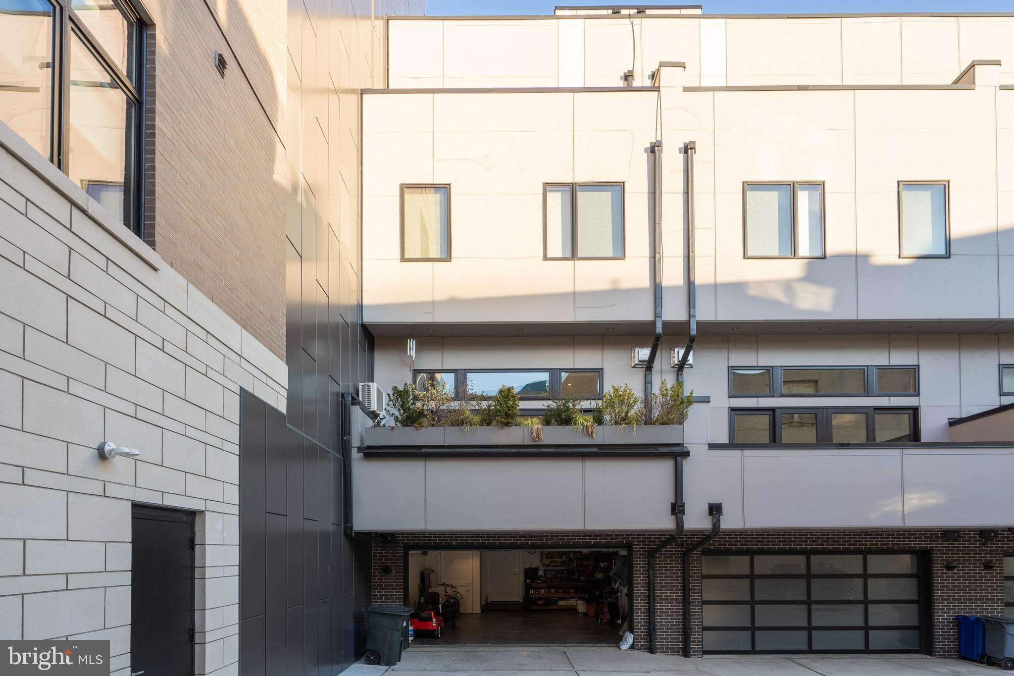 OLD CITY - Residential