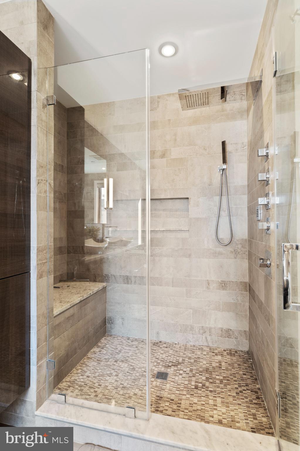 OLD CITY - Residential