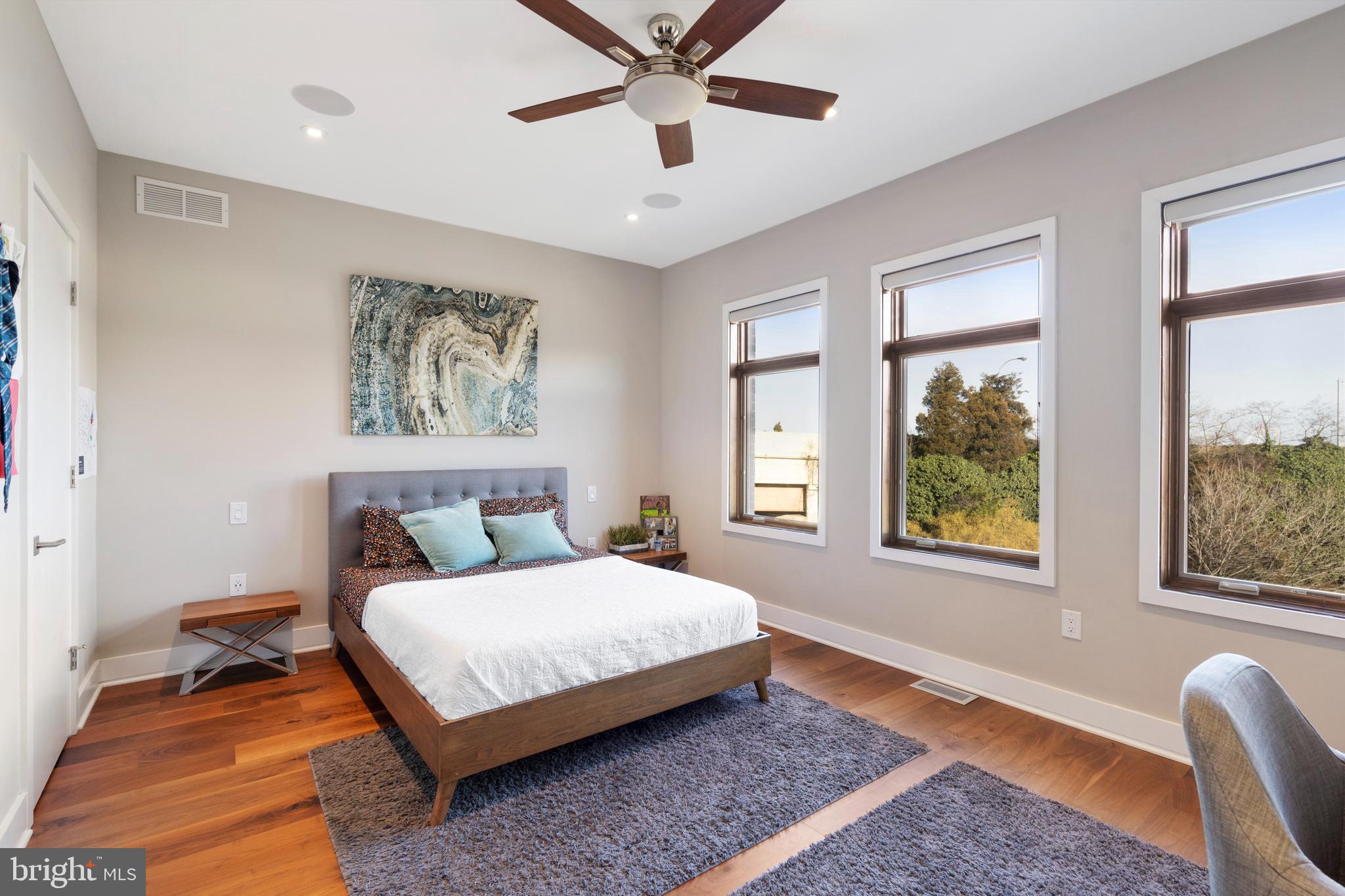 OLD CITY - Residential